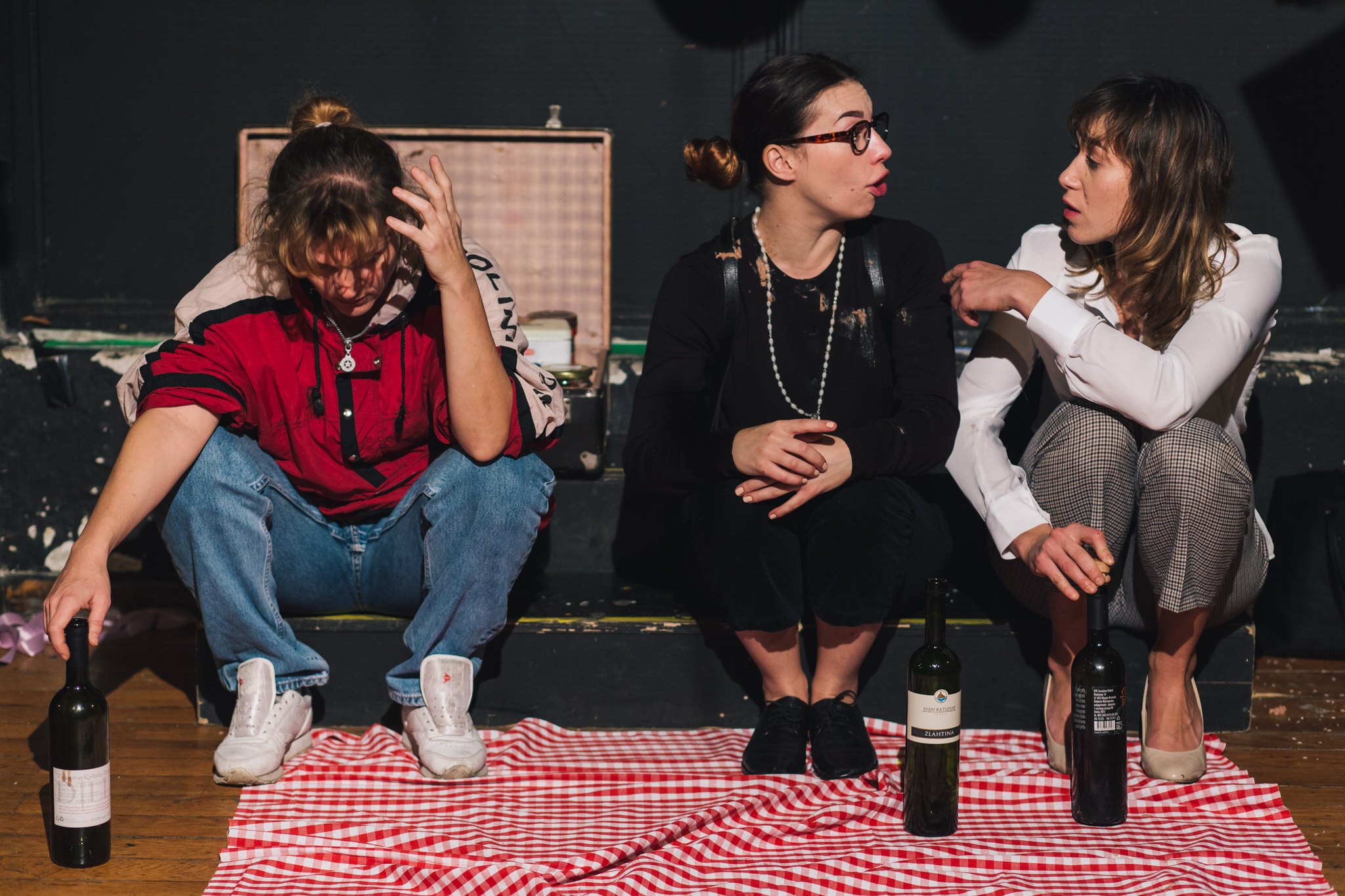 Prizor iz opredstave 'Kad tad'