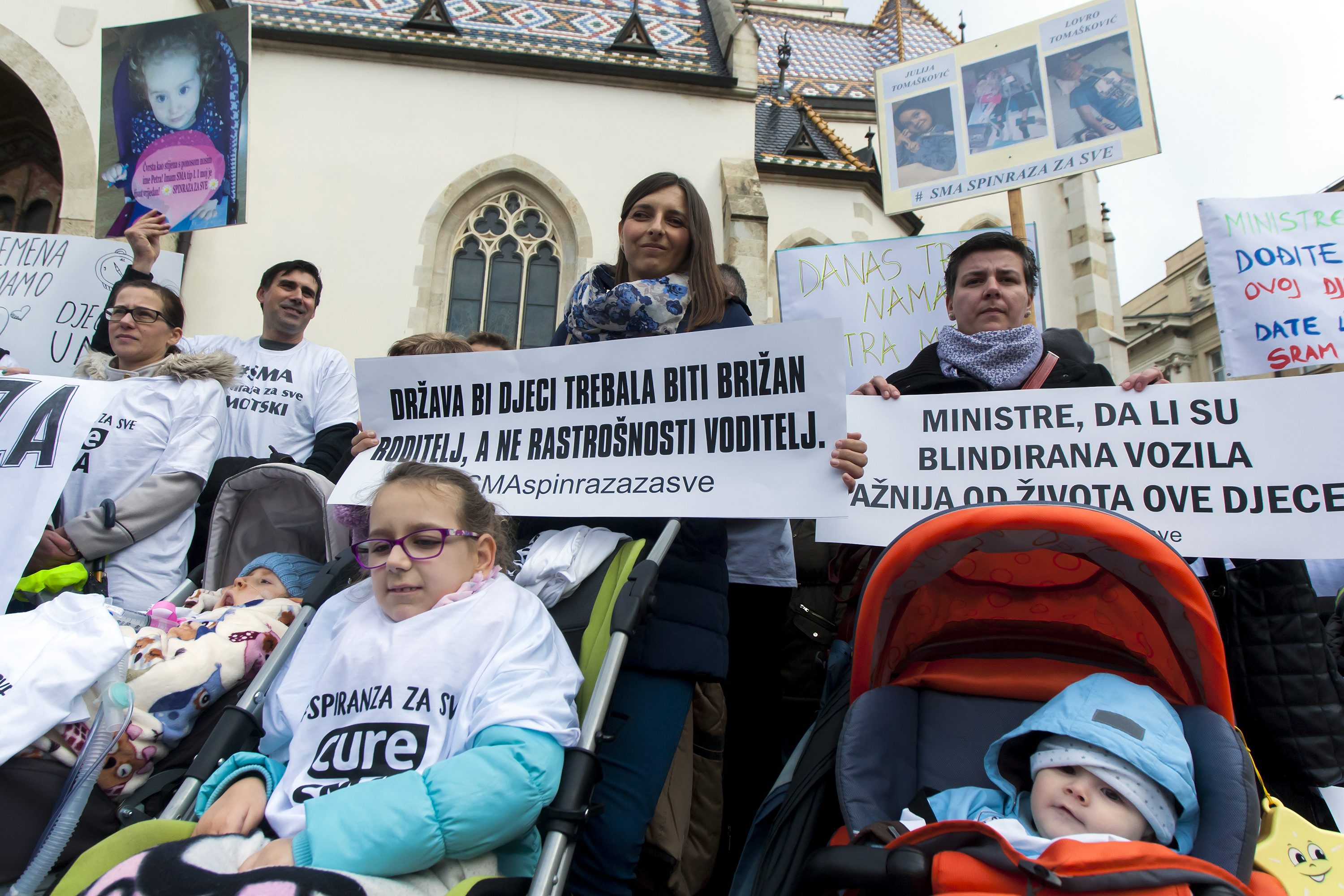 Ilustracija: Prosvjed roditelja djece oboljele od spinalne mišićne atrofije, studeni 2017.