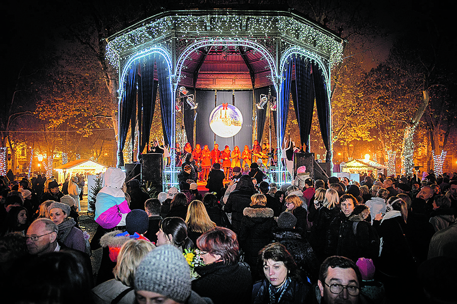 Atmosfera nakon upaljenih lampica