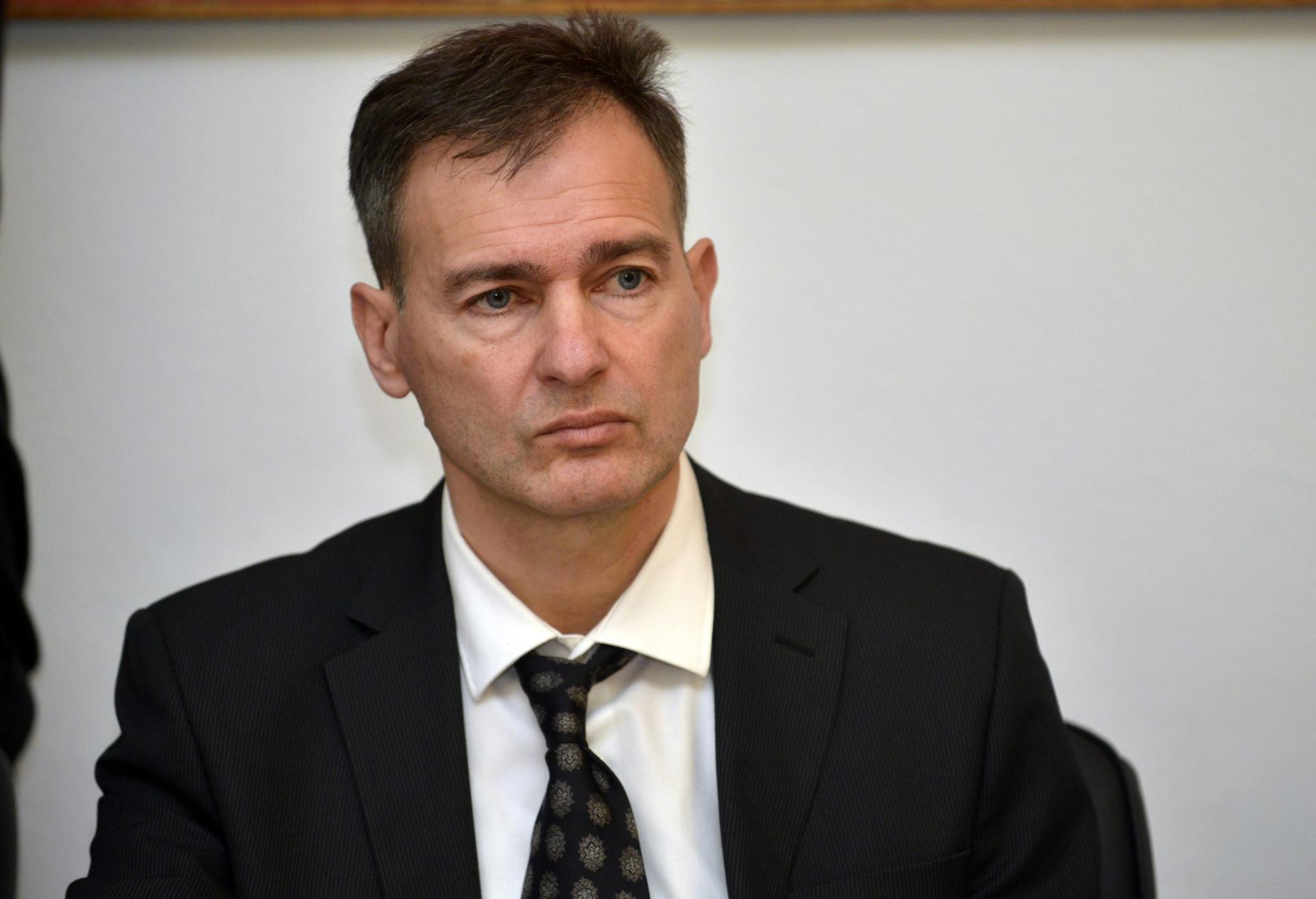 Zlatko Sirovec, Tehnika
 