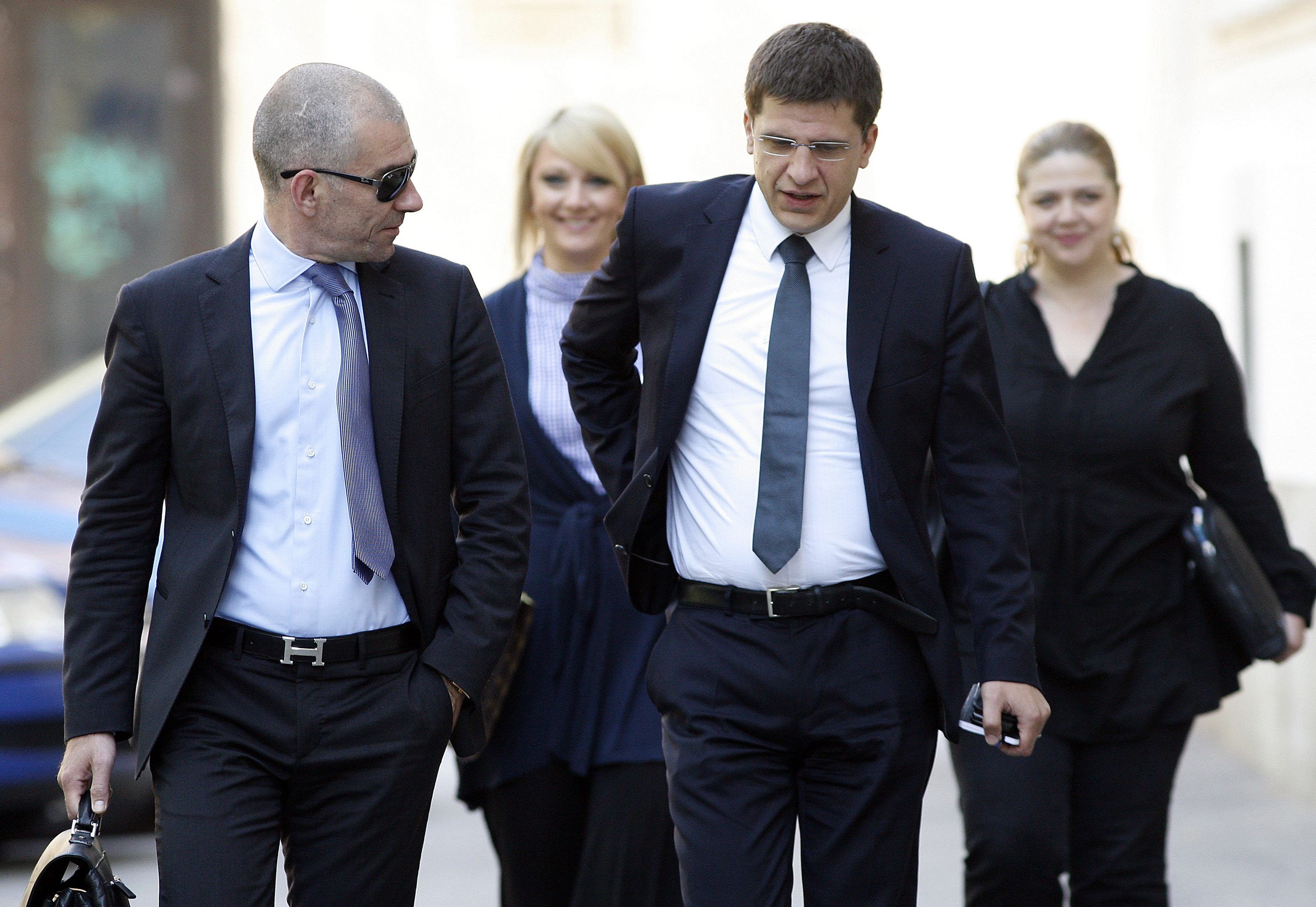 2011. godina. Županijski sud na Zrinjevcu. Suđenje Ivanu Gotovcu i Svjetlanu Staniću u tzv. aferi Mali Maestro. Na slici Ivan Gotovac i odvjetnik Ljubo Pavasović.