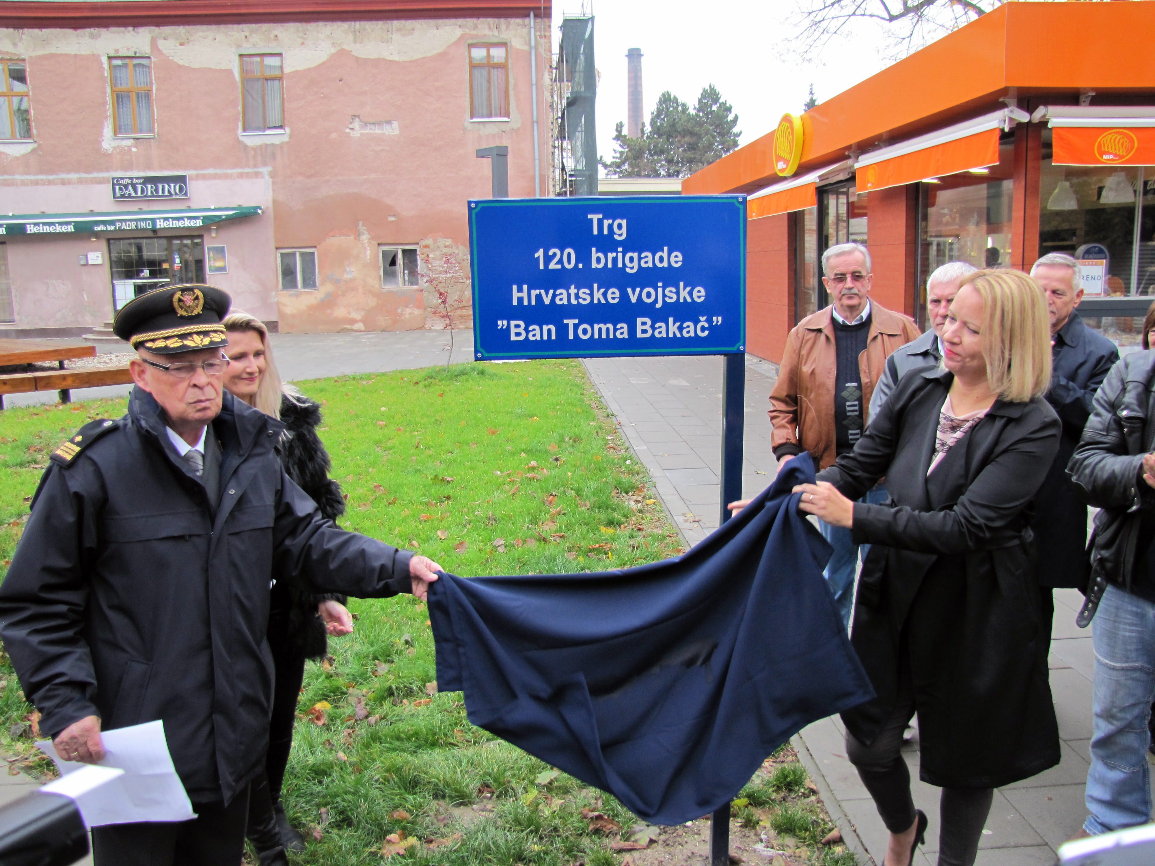 Vlado Hodalj (lijevo) i Kristina Ikić Baniček (desno)