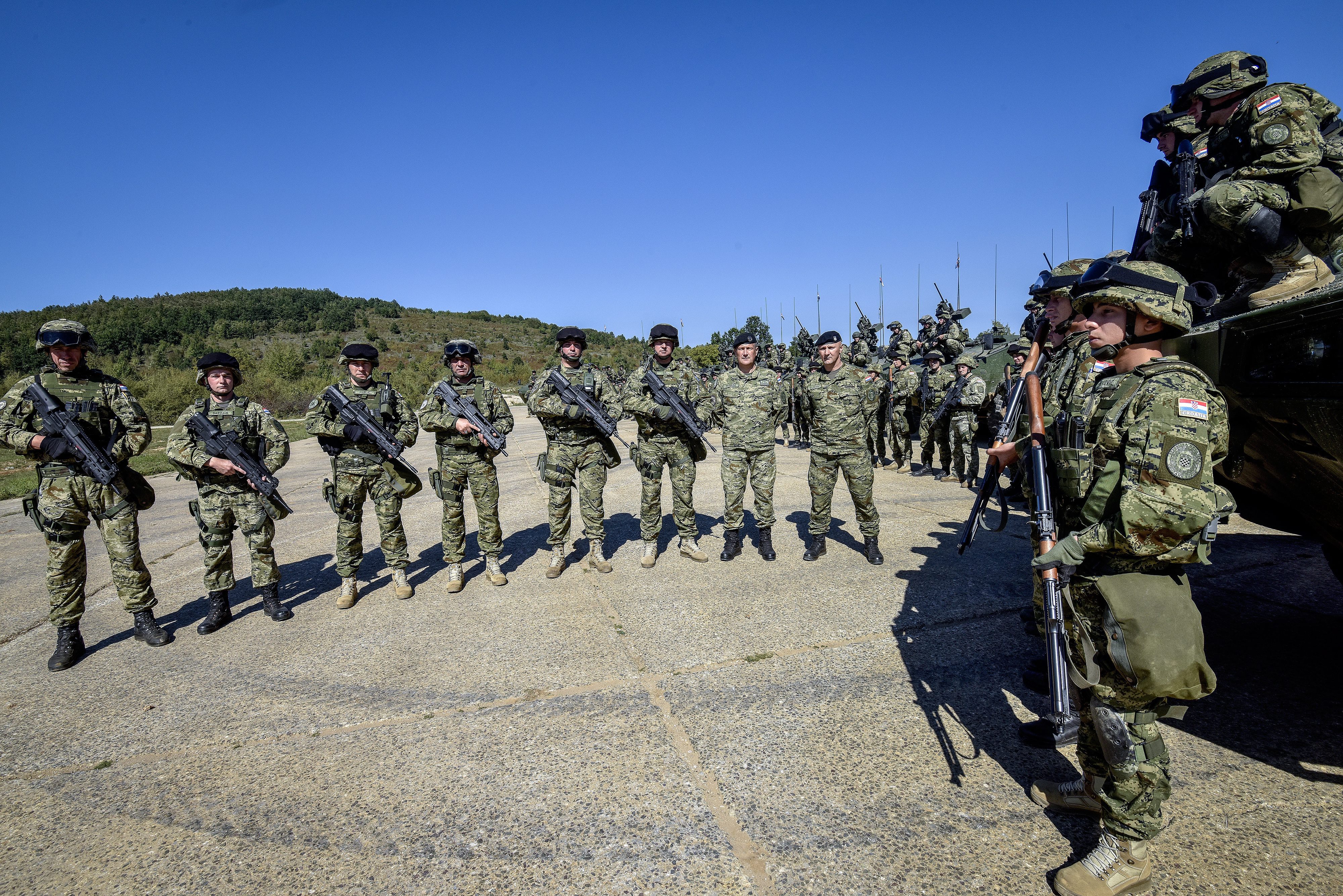 Ilustracija: Vojnici u sastavu Prve mehanizirane bojne Tigrovi pripremaju se za odlazak u međunarodnu misiju u sklopu NATO-a u Litvu