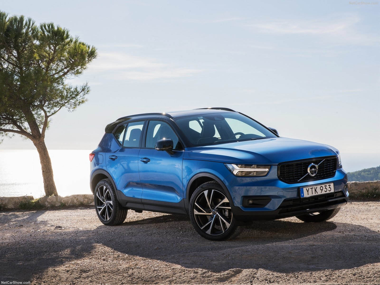 Volvo-XC40-2018-1600-02
