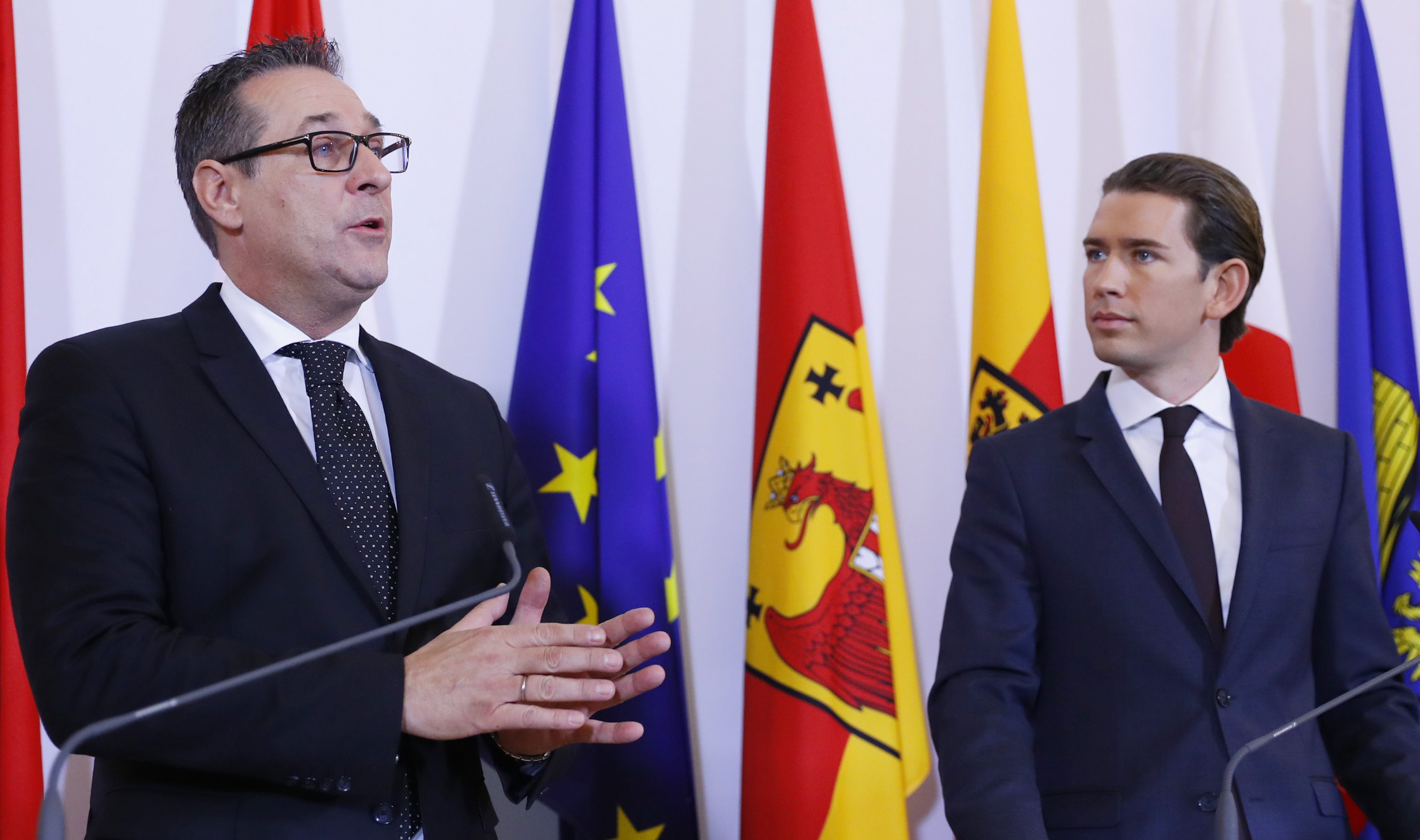 Heinz-Christian Strache (lijevo) i Sebastian Kurz (desno)