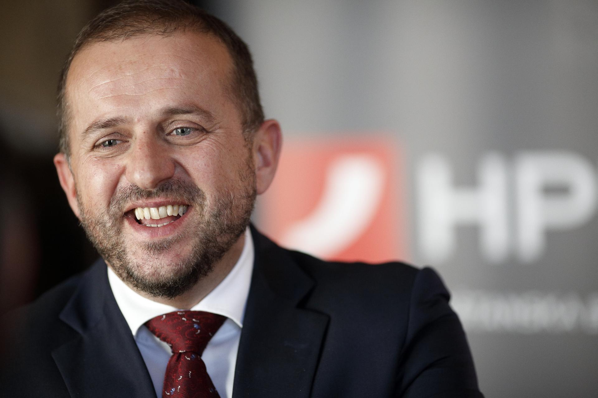 Zagreb, 301015.
Poslovodstvo Hrvatske postanske banke HPB odrzalo je konferenciju za novinare u povodu objave rezultata poslovanja u prvih devet mjeseci ove godine.
Na fotografiji: Tomislav Vuic, predsjednik uprave.
Foto: Dragan Matic/CROPIX
