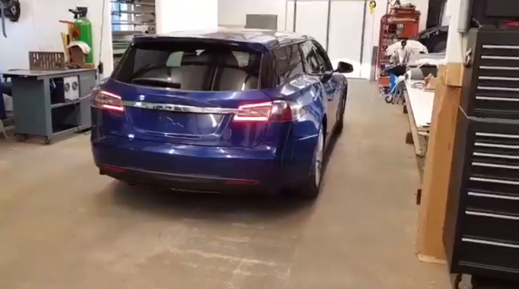 the-tesla-model-s-wagon-project-is-completed-watch-it-move-122325_1