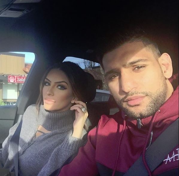 Amir Khan sa suprugom