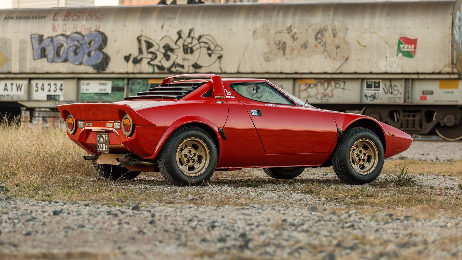 1974-lancia-stratos-hf-stradale-for-sale