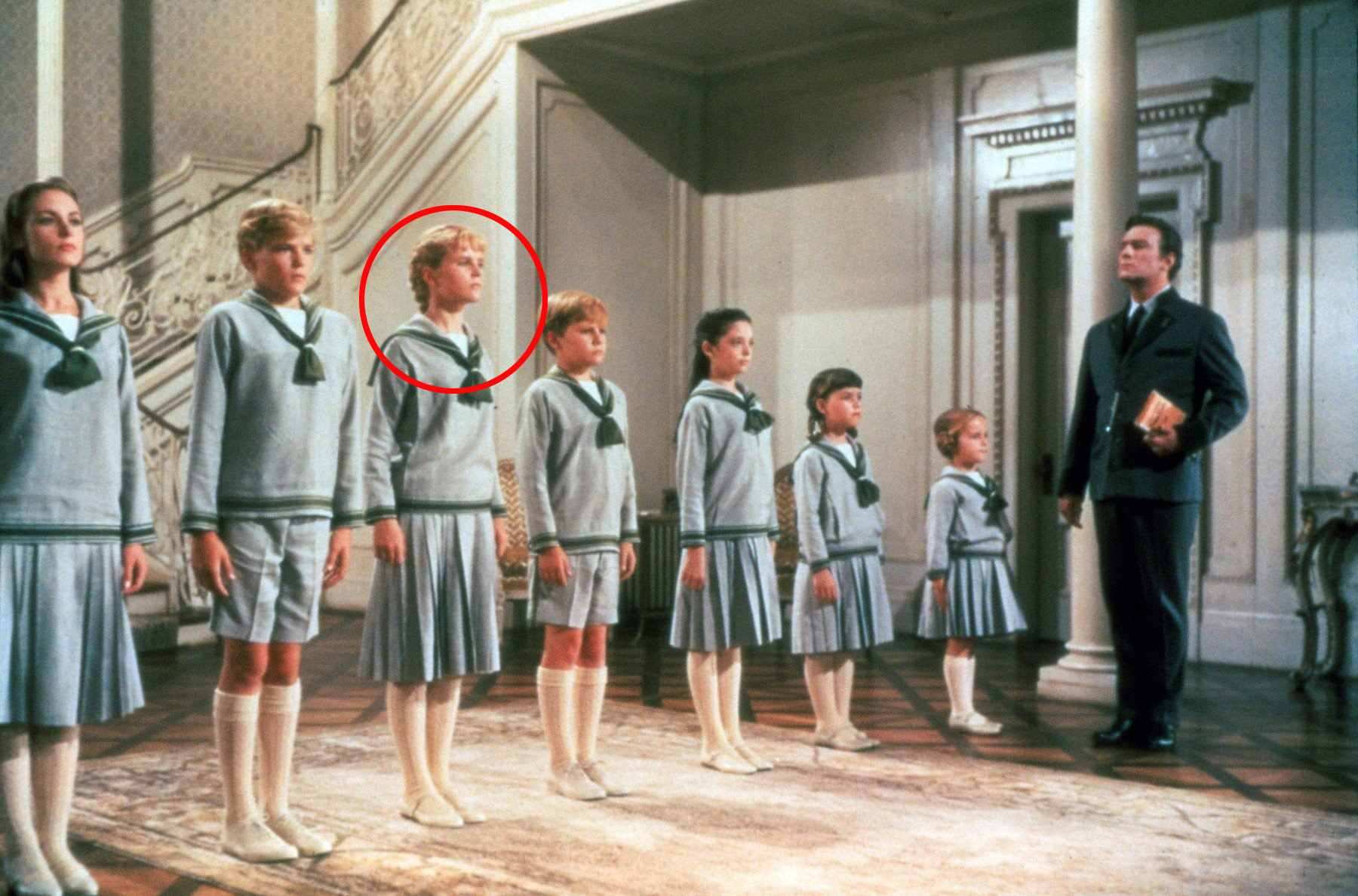 Heather Menzies-Urich, zaokružena