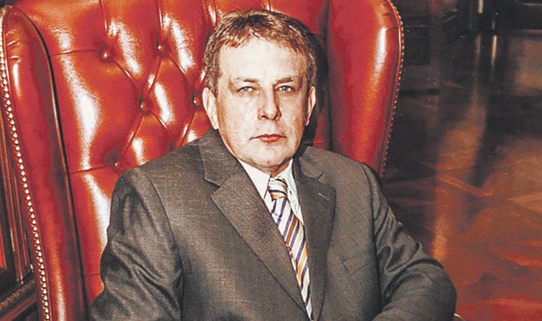 Dubravko Grgić preko niza svojih tvrtki vuče poteze koji nisu u skladu s politikom povjerenika Ramljaka