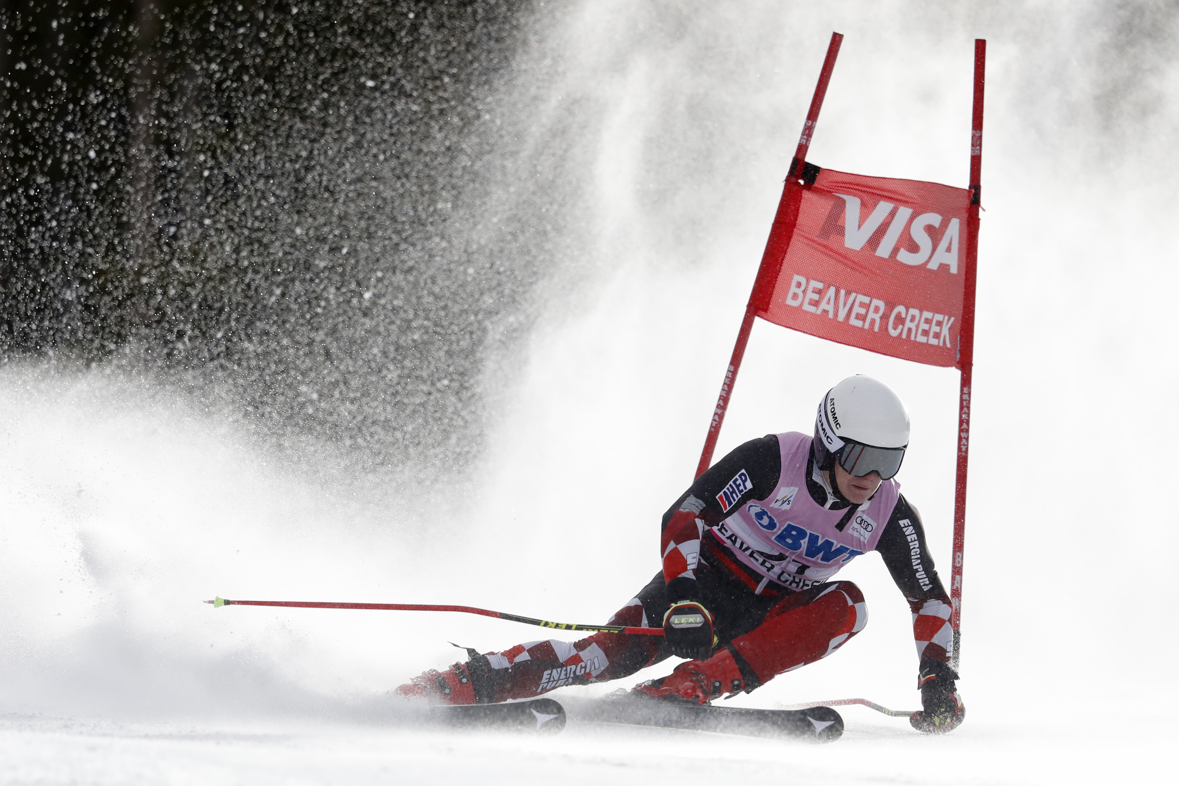 2017-12-03T184854Z_1573813286_NOCID_RTRMADP_3_ALPINE-SKIING-2017-FIS-BIRDS-OF-PREY-WORLD-CUP-SKIING