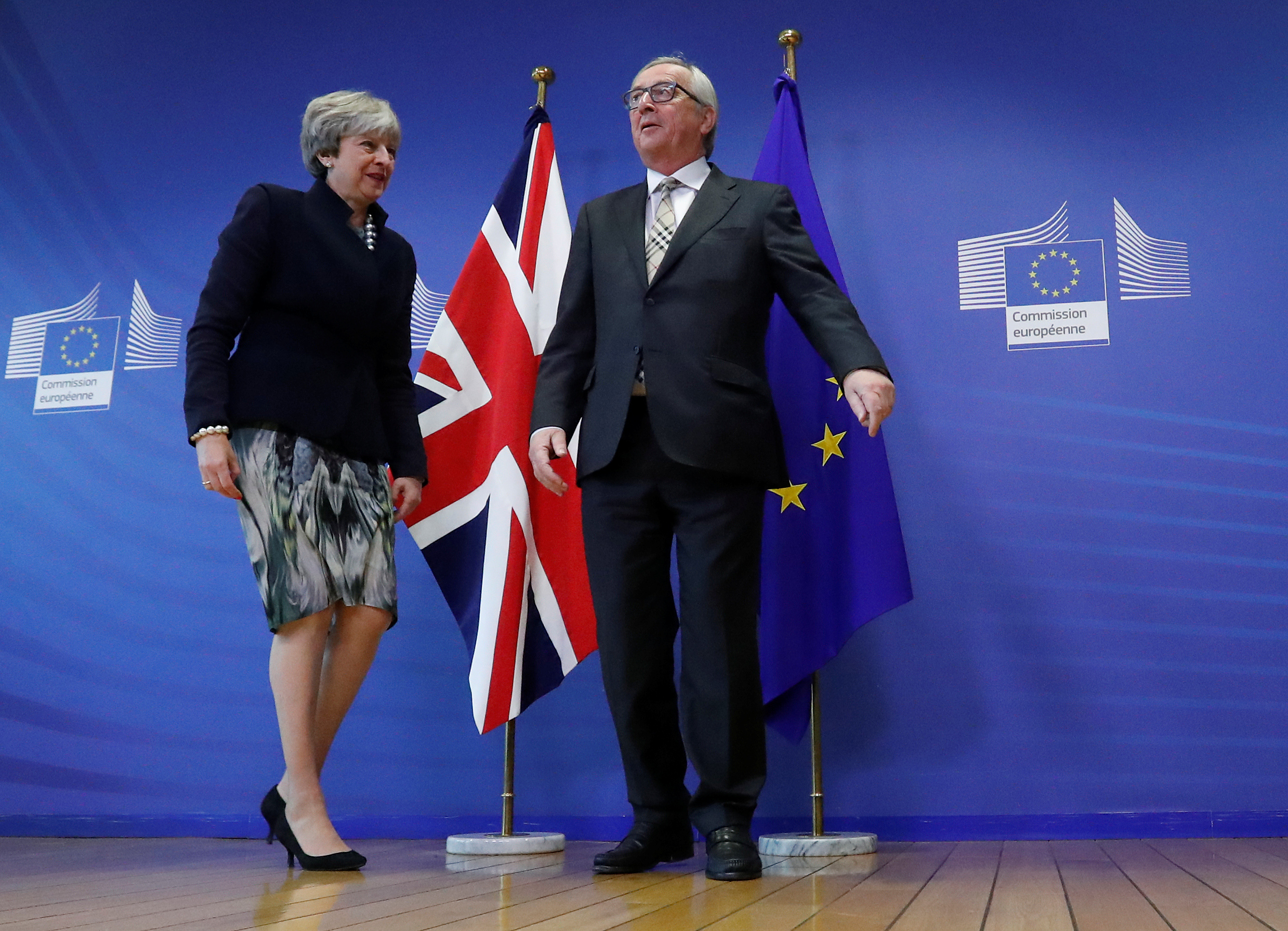 Britanska premijerka Theresa May i predsjednik Europske komisije Jean-Claude Juncker 
