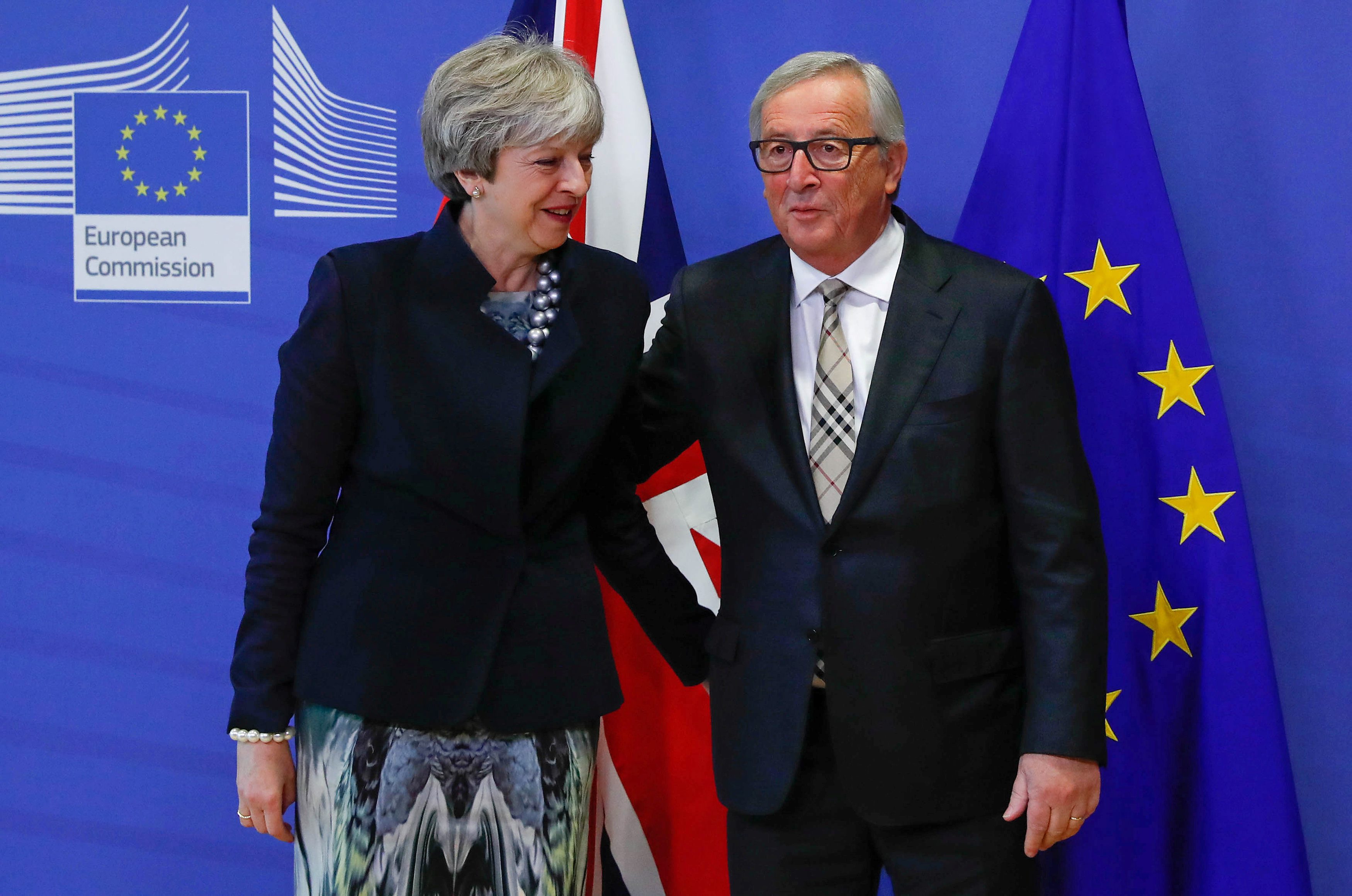 Theresa May i Jean-Claude Juncker