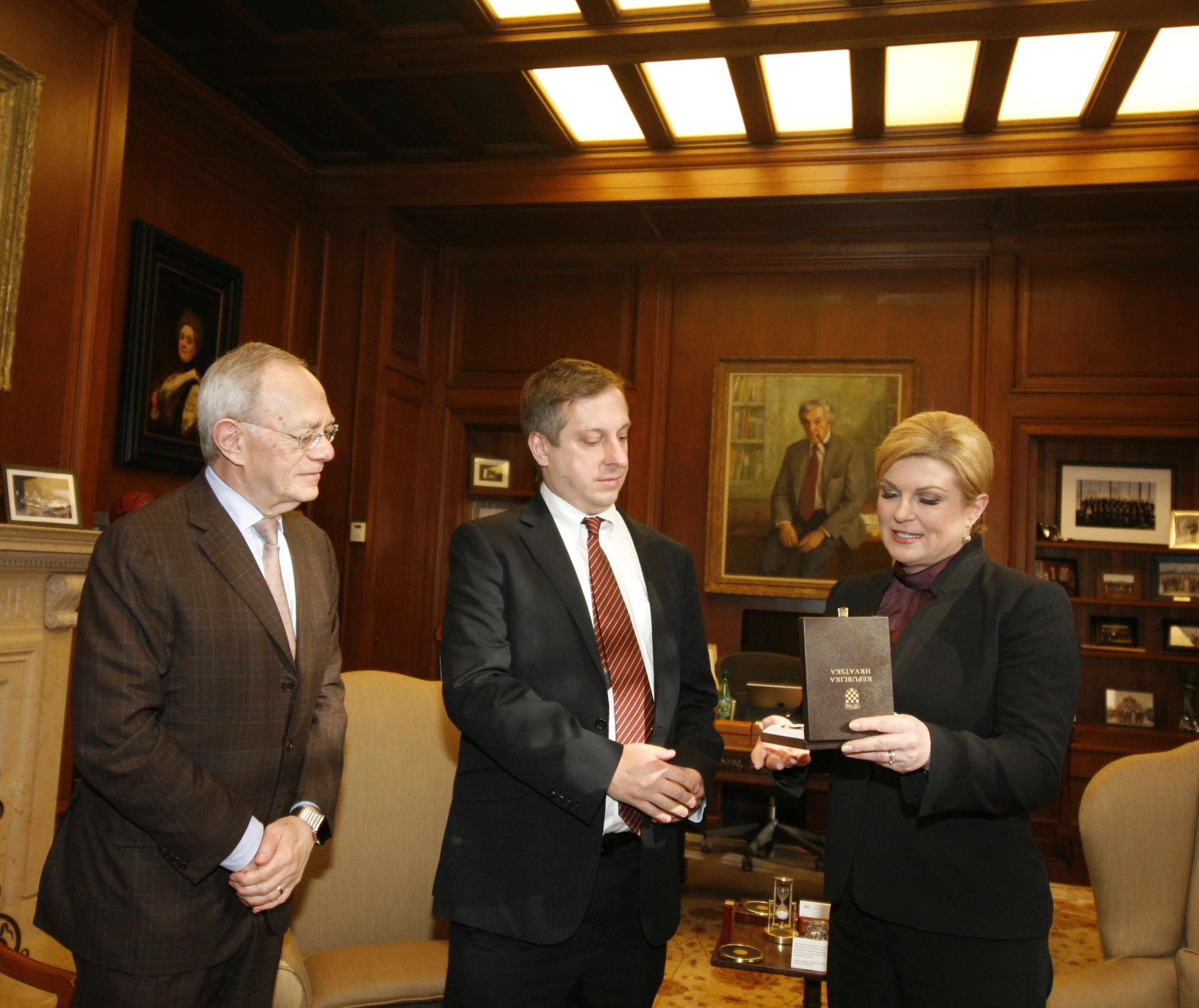 Predsjednik MIT-a Rafael Reif, Marin Soljačić i Kolinda Grabar-Kitarović