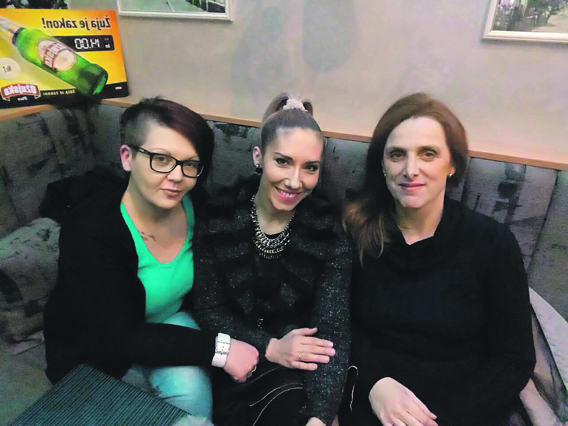 Članice Inicijative roditelja iz Rijeke protiv pedofilije u Hrvatskoj iz koje je nastala Udruga za pružanje podrške žrtvama pedofilije i njihovih obitelji Ruka:
Marina Pervanja, članica Udruge, Dubravka Nemarnik, tajnica Udruge, Erika Valić, predsjednica Udruge, a nedostaje Antonija Salajić, zamjenica predsjednice Udruge, zbog bolesti. 