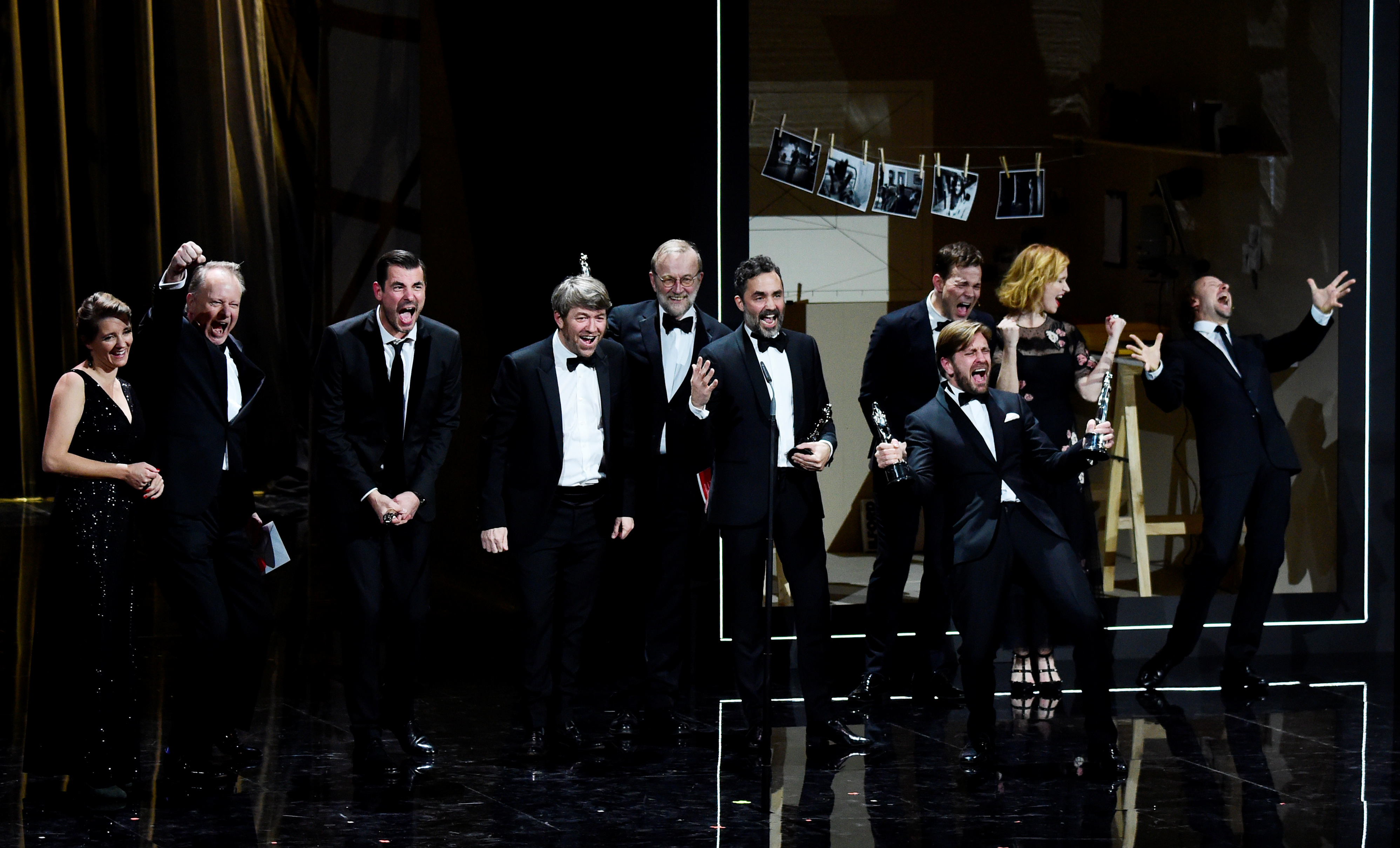 Tim 'Kvadrata' slavi osvojenu nagradu, 9.12.2017.