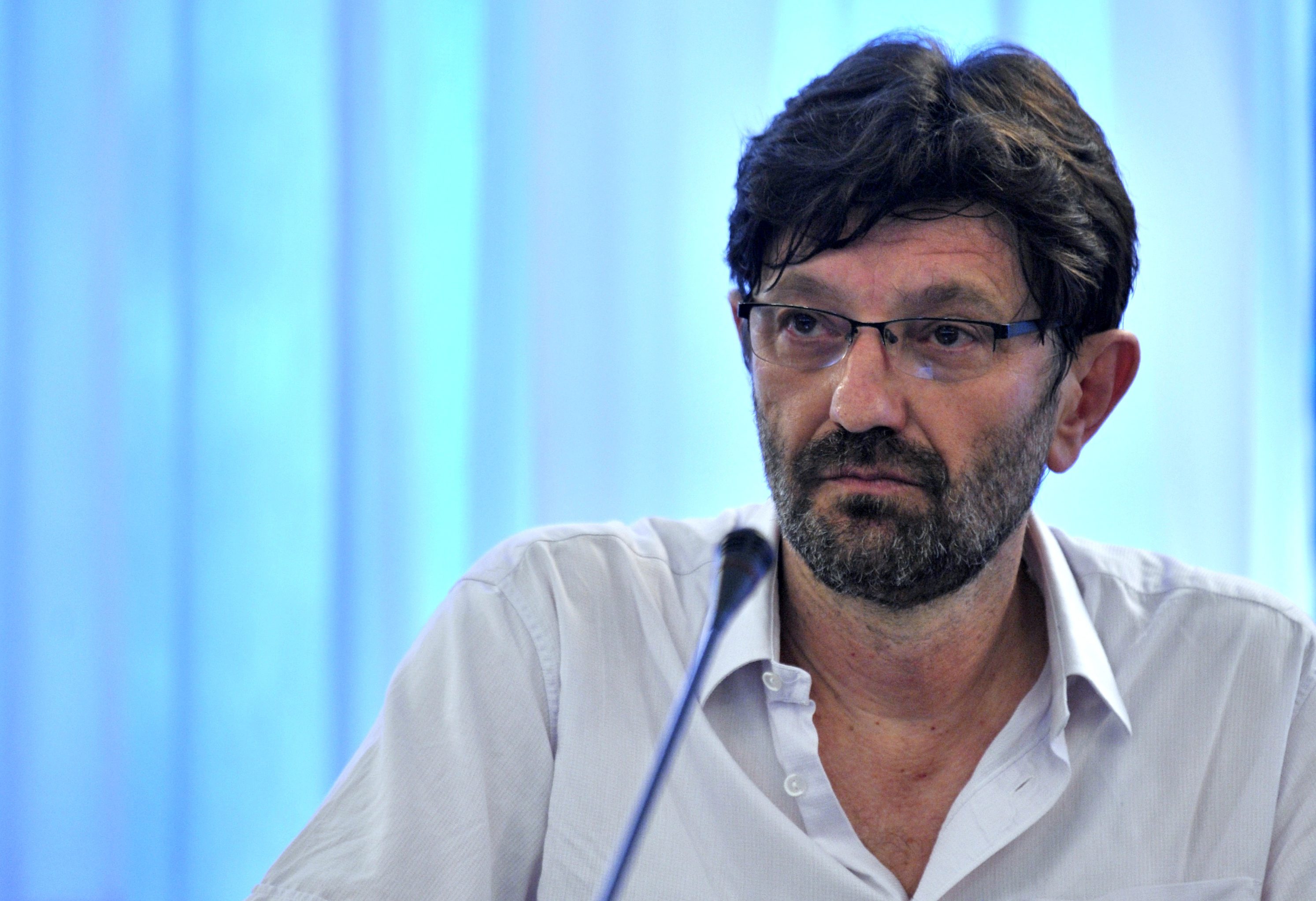 hdz_okrugli_stol21-110614