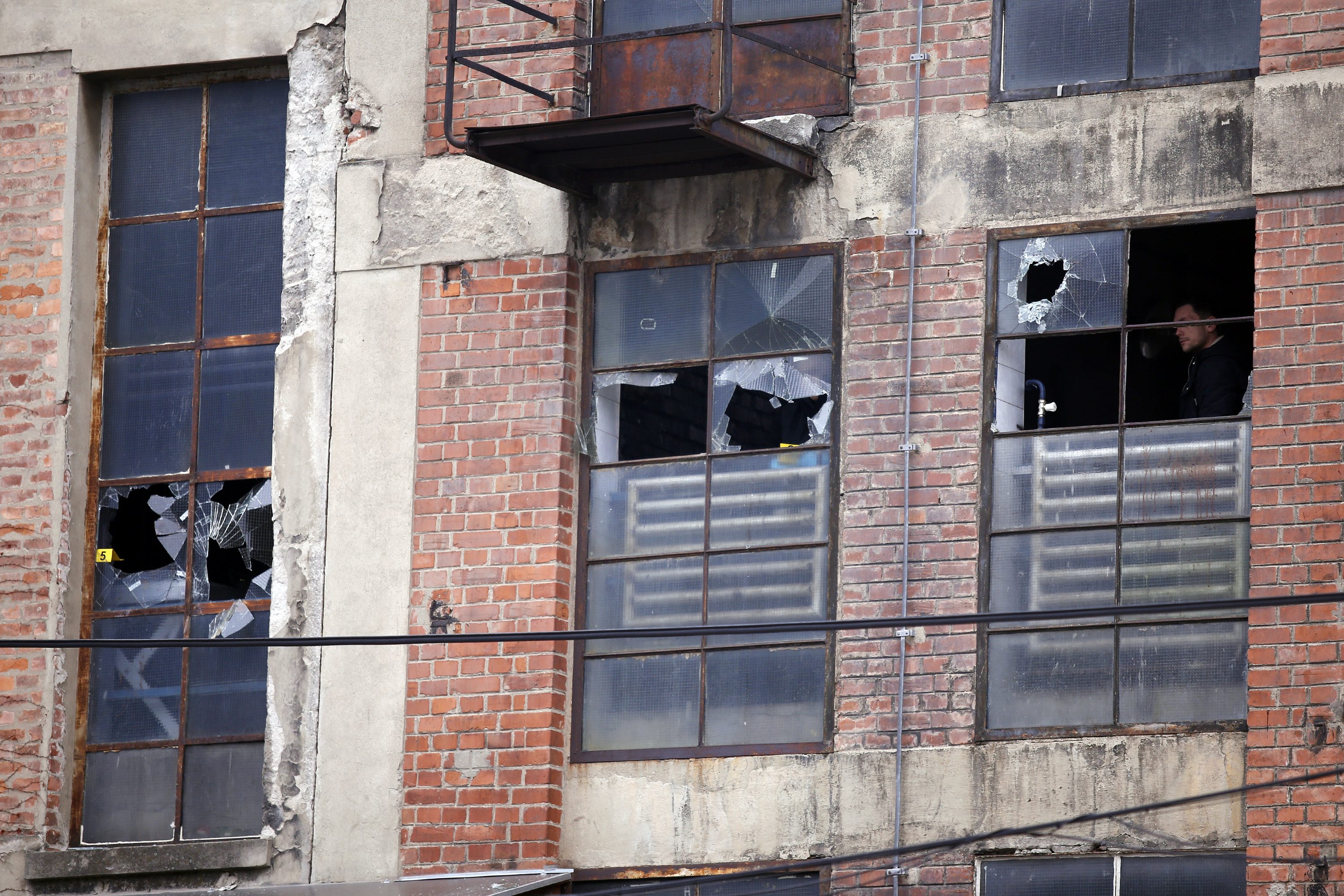 super_super11-120217