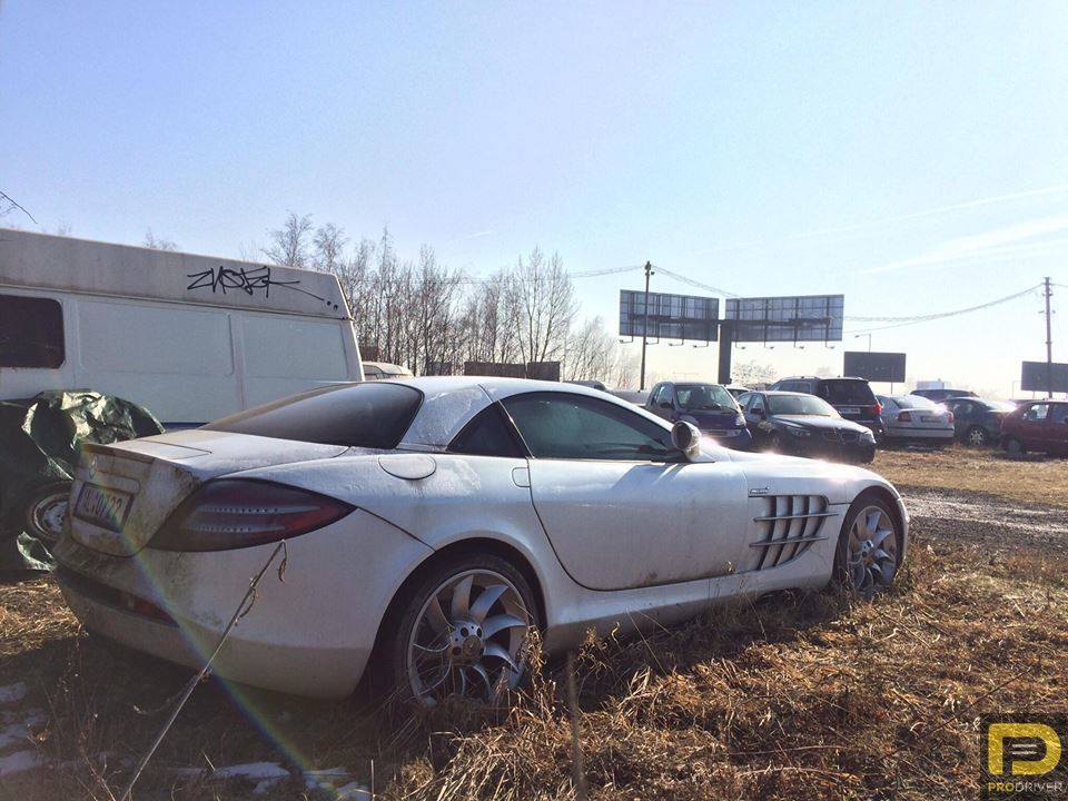 Mercedes-Benz SLR McLaren abandoned -1