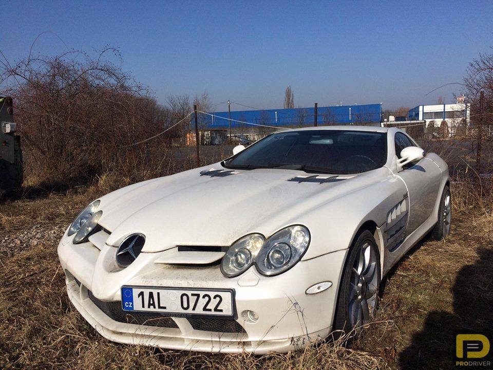 Mercedes-Benz SLR McLaren abandoned -4