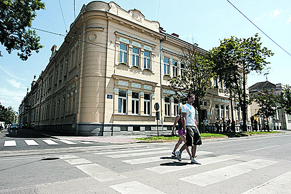 pravni-fakultet4-040713