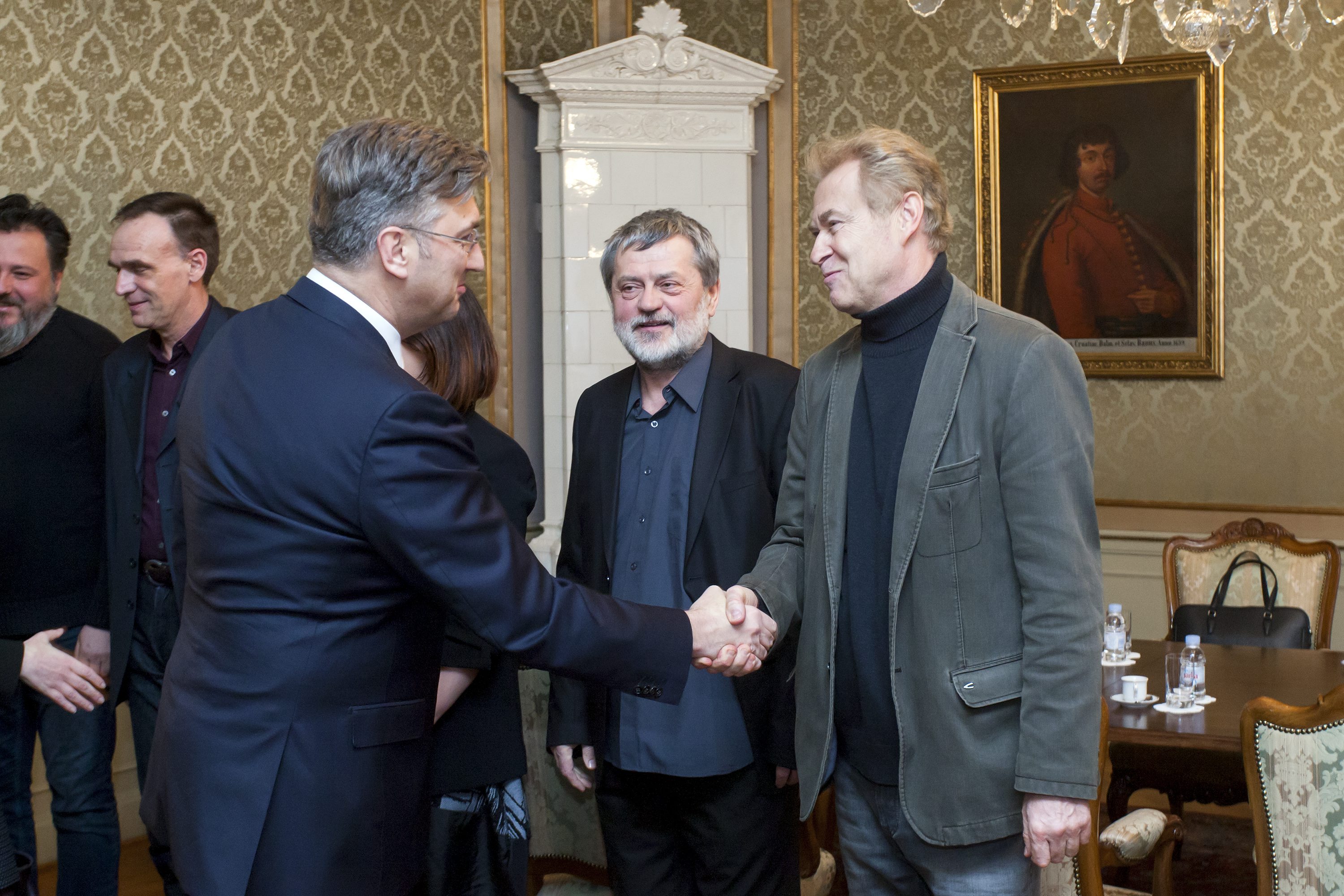 Na fotografiji: Andrej Plenković, Danilo Šerbedžija, Vinko Brešan, Tamara Babun, Branko Schmidt, Zrinko Ogresta.