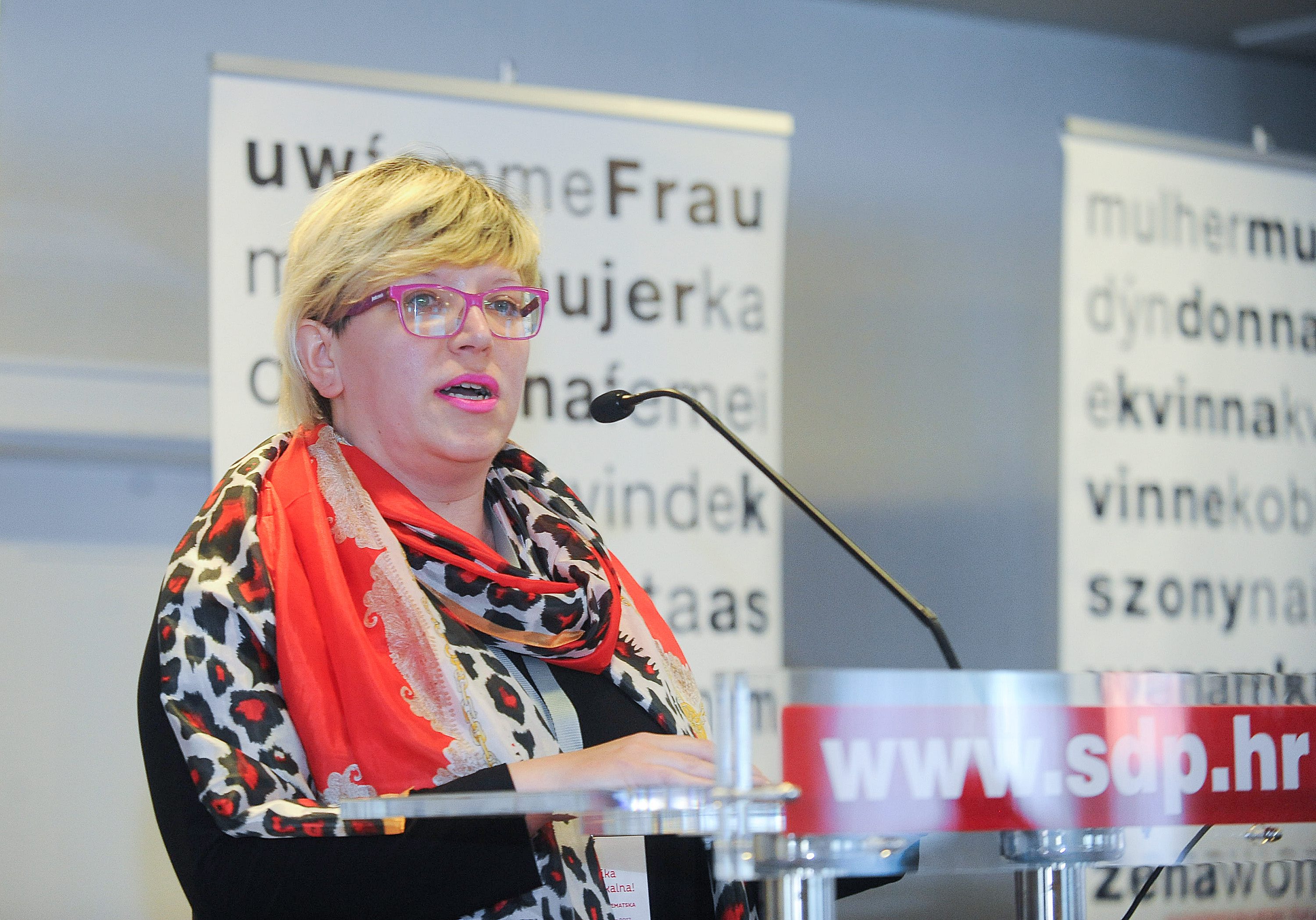 Na fotografiji: Karolina Leaković