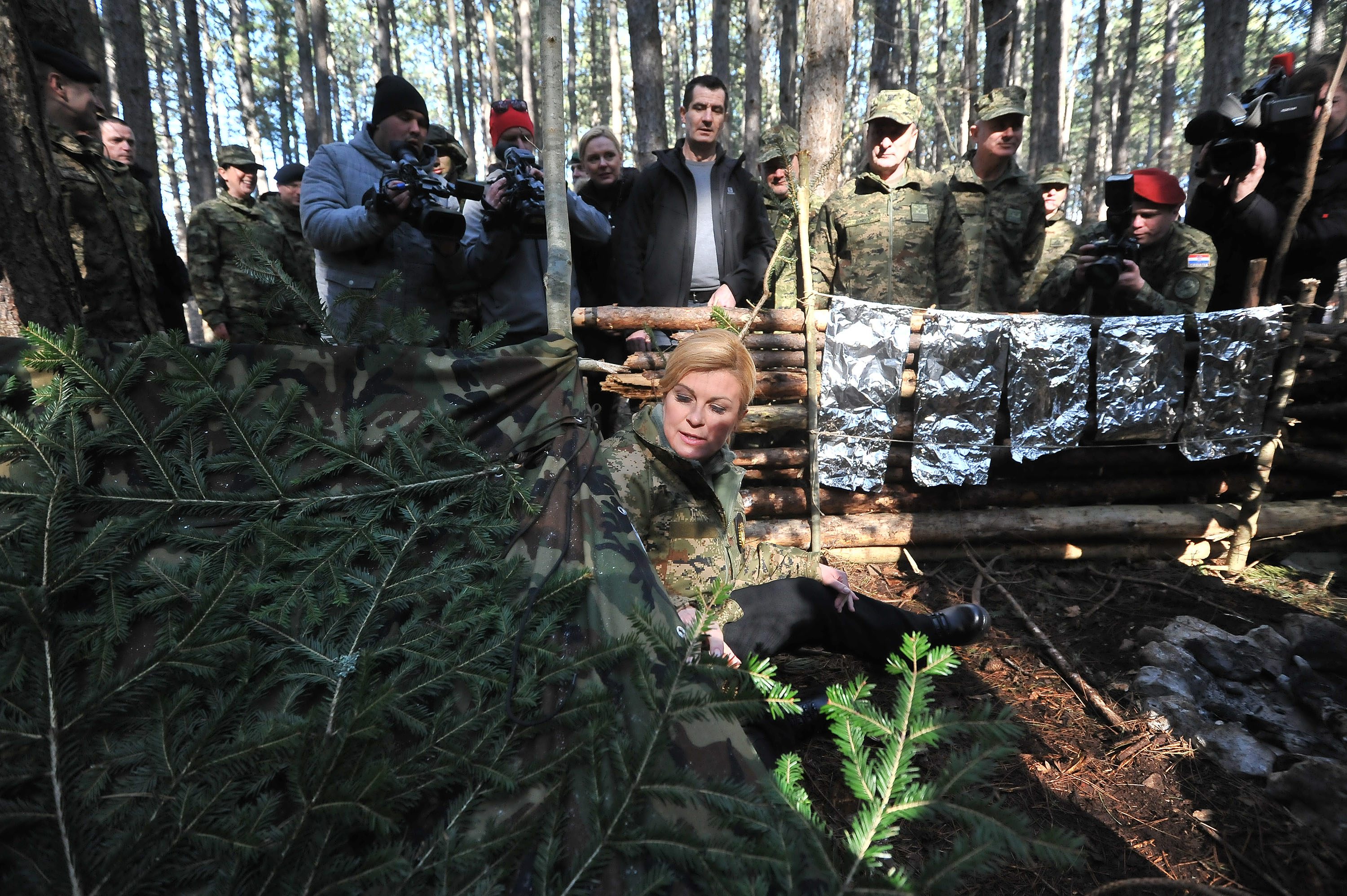 Kolinda Grabar Kitarović vojska uniforma