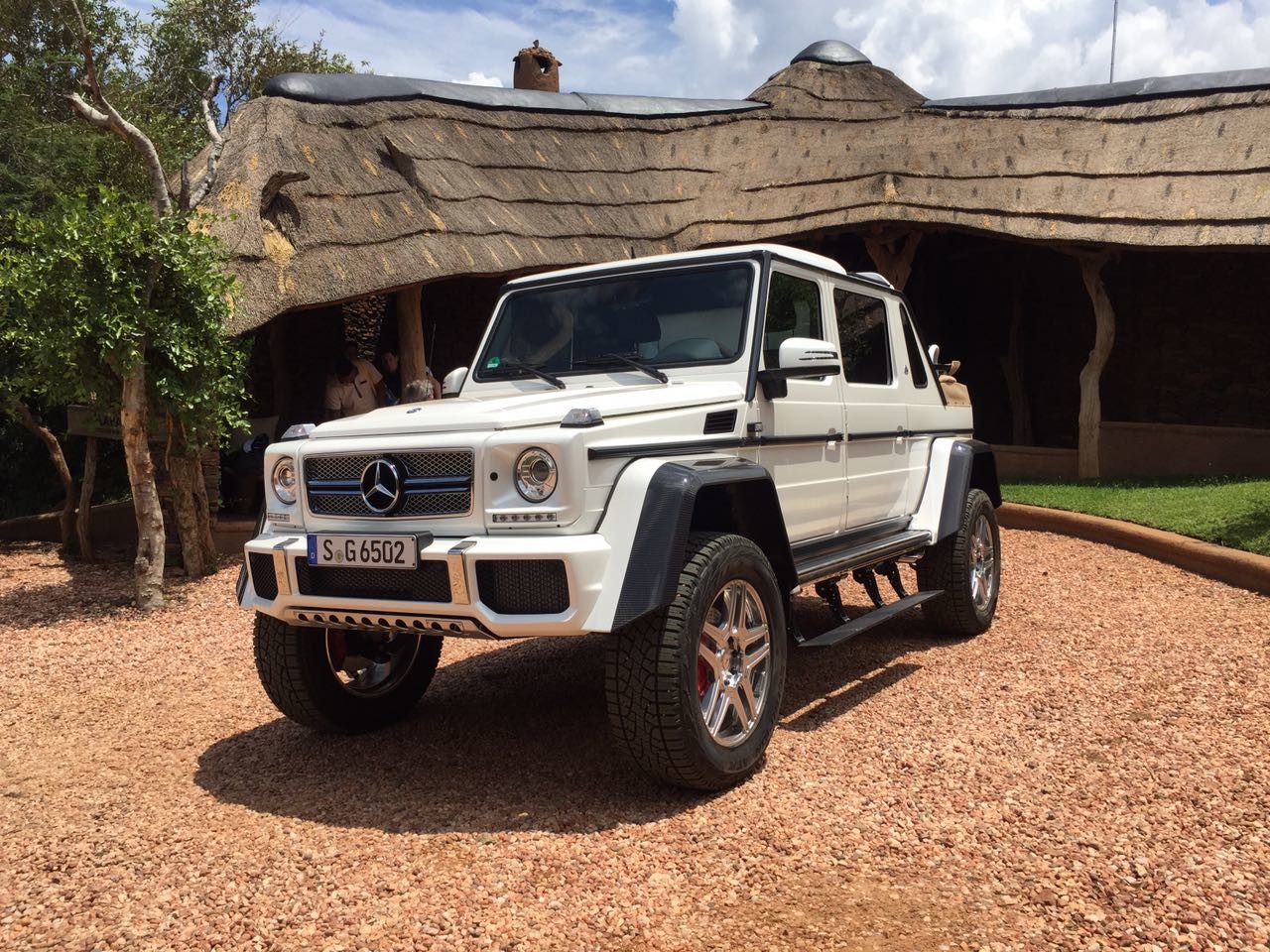 Mercedes-Maybach-G650-6