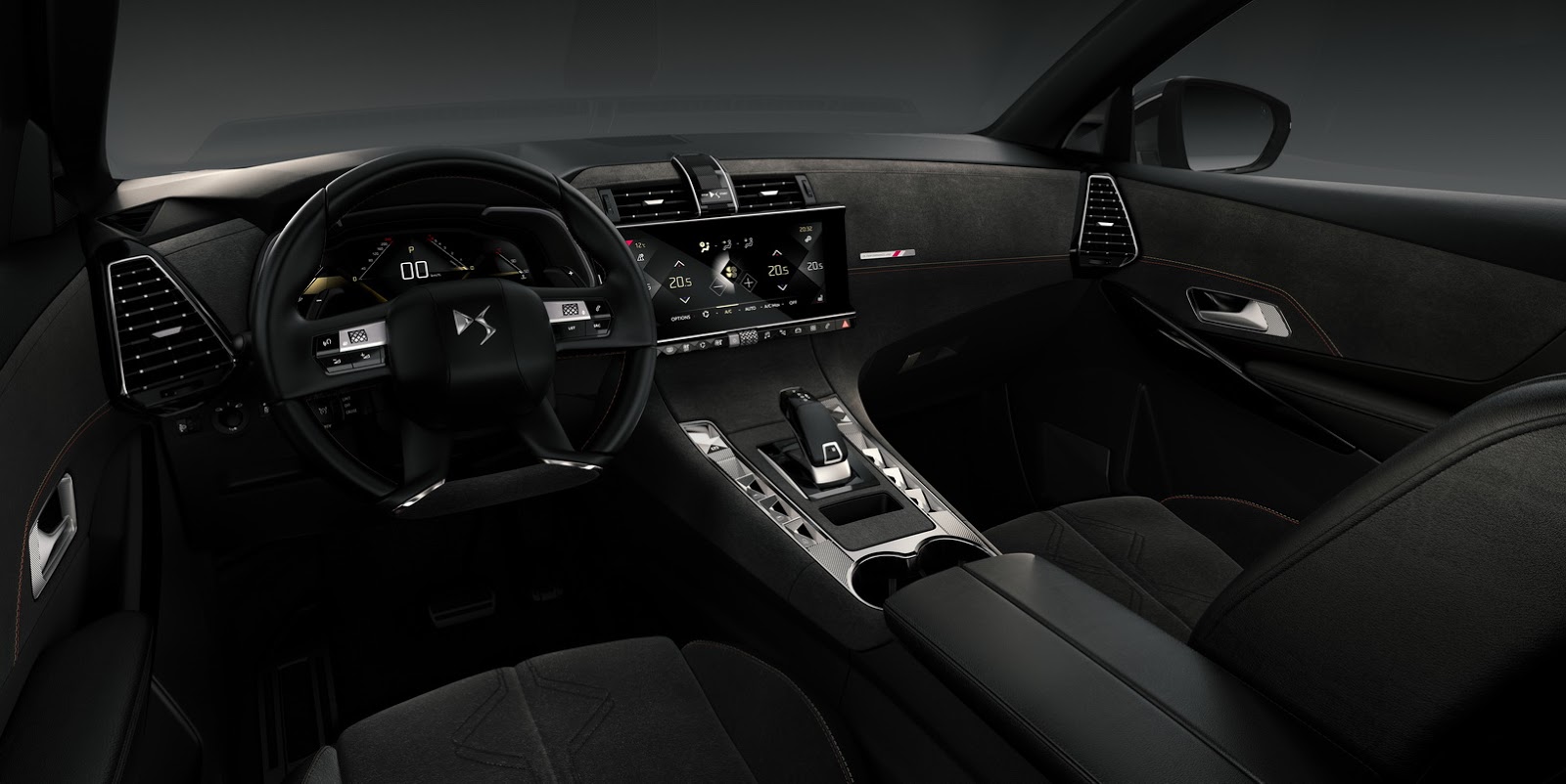 ds7-crossback-makes-debut-10