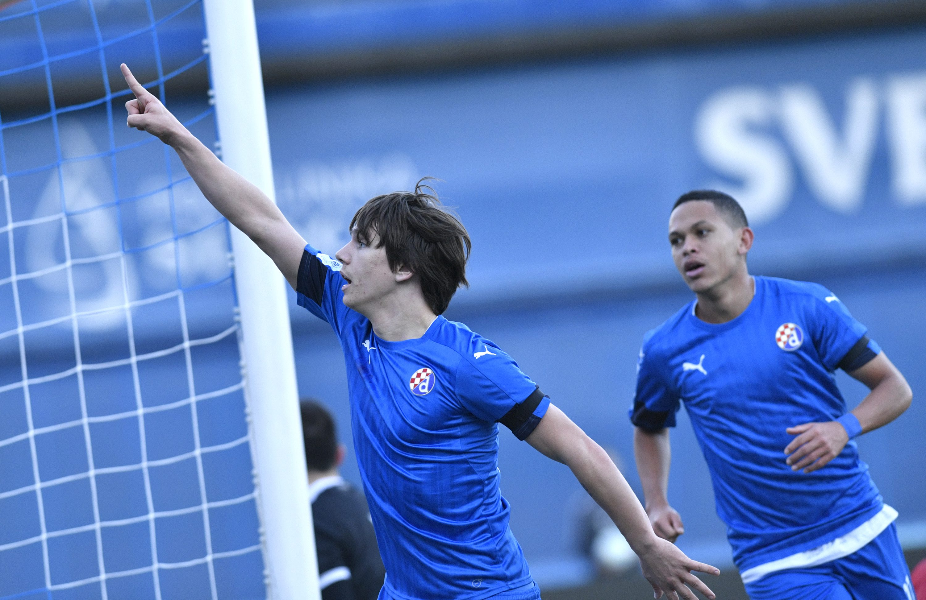 dinamo_split4-010317