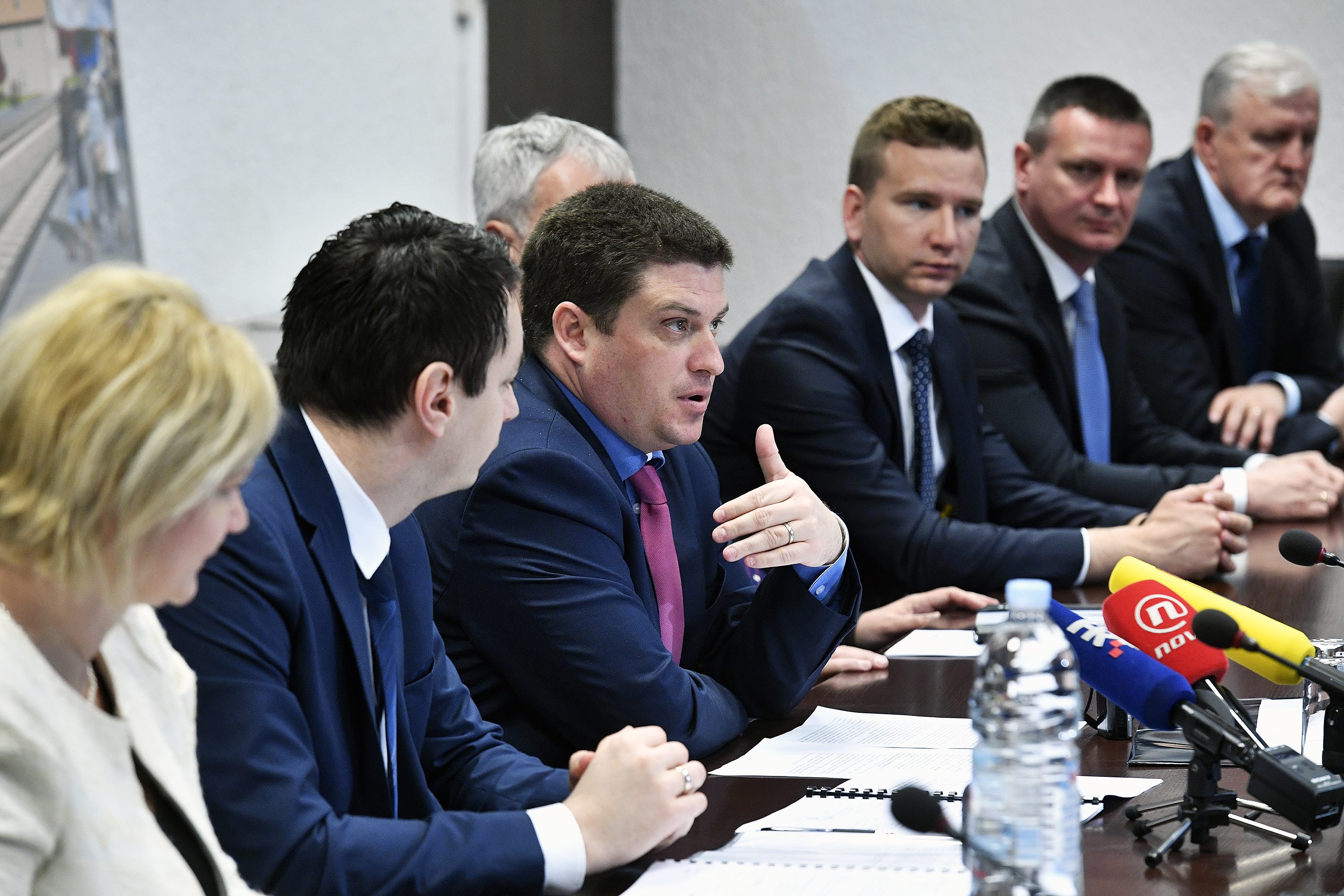 potpisivanje_ugovora3-140317