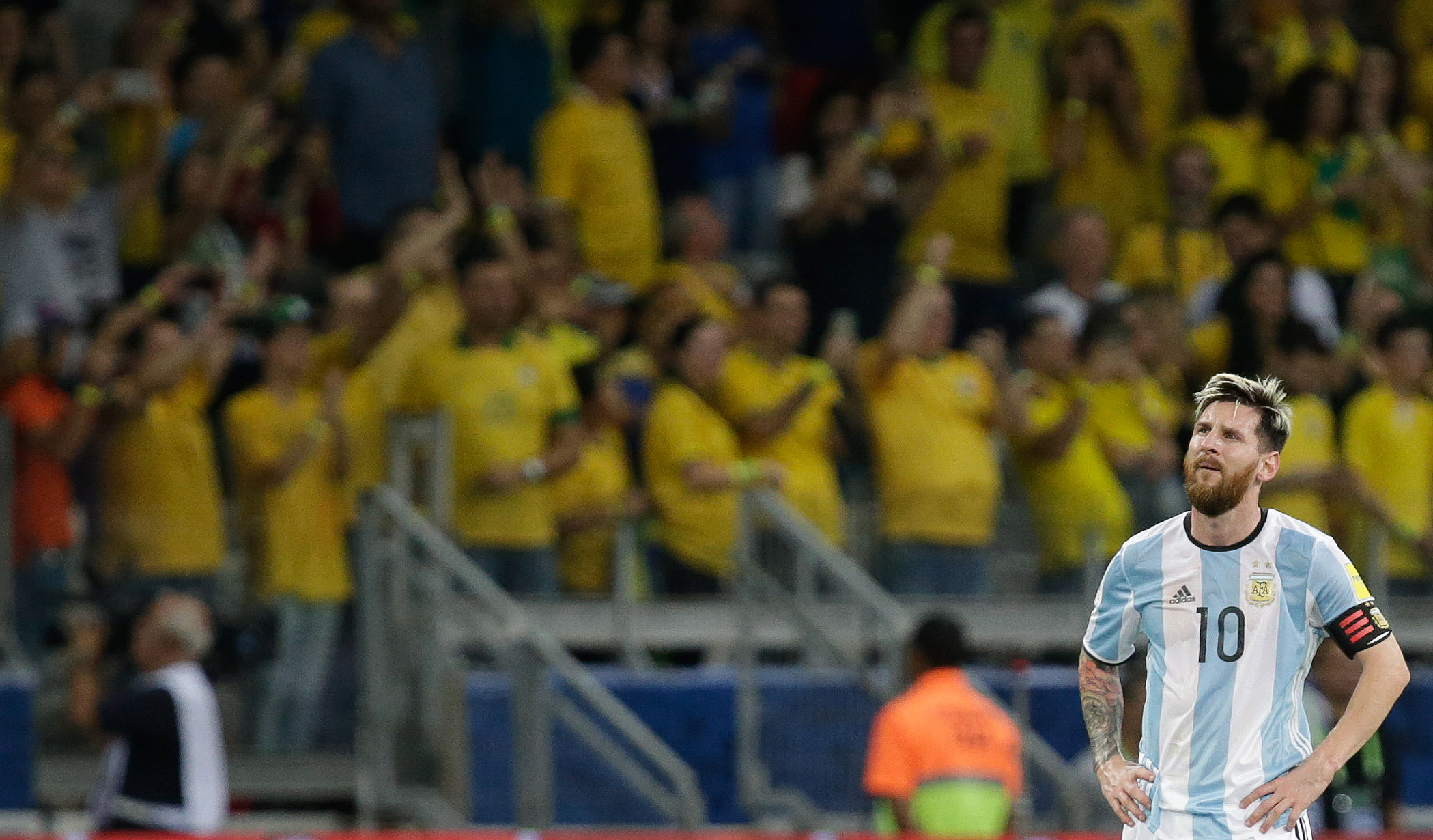 2016-11-11T013243Z_210338768_S1AEUMDBIPAA_RTRMADP_3_SOCCER-WORLDCUP-BRA-ARG