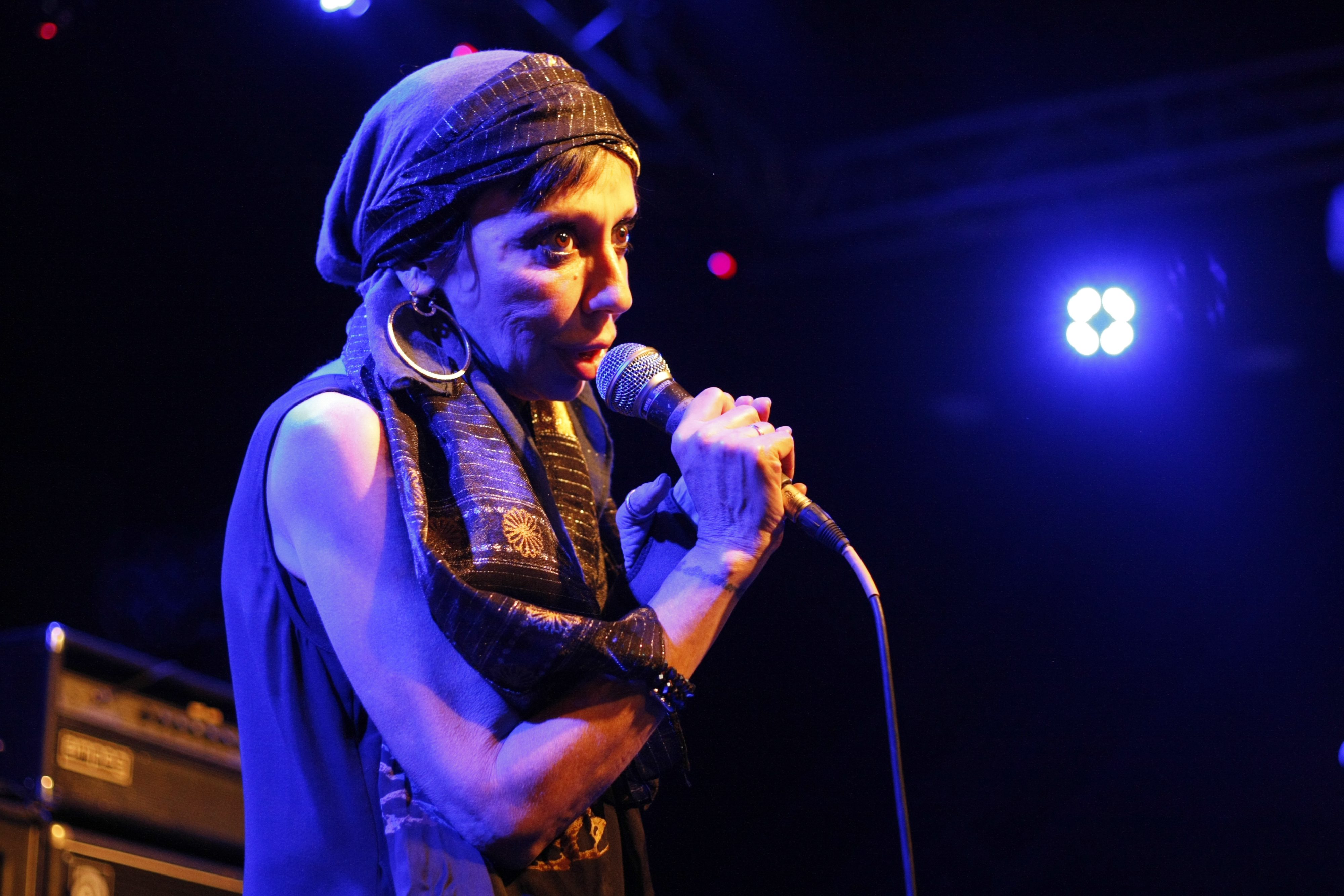 Rijeka - Održan jedan od posljednjih nastupa legendarnog američkog eksperimentalnog benda Swans u Pogonu Kulture u sklopu njihove oproštajne turneje. Prije nastupa divova eksperimentalne glazbe nastupila je pjevačica Little Annie. Na fotografiji: Little Annie