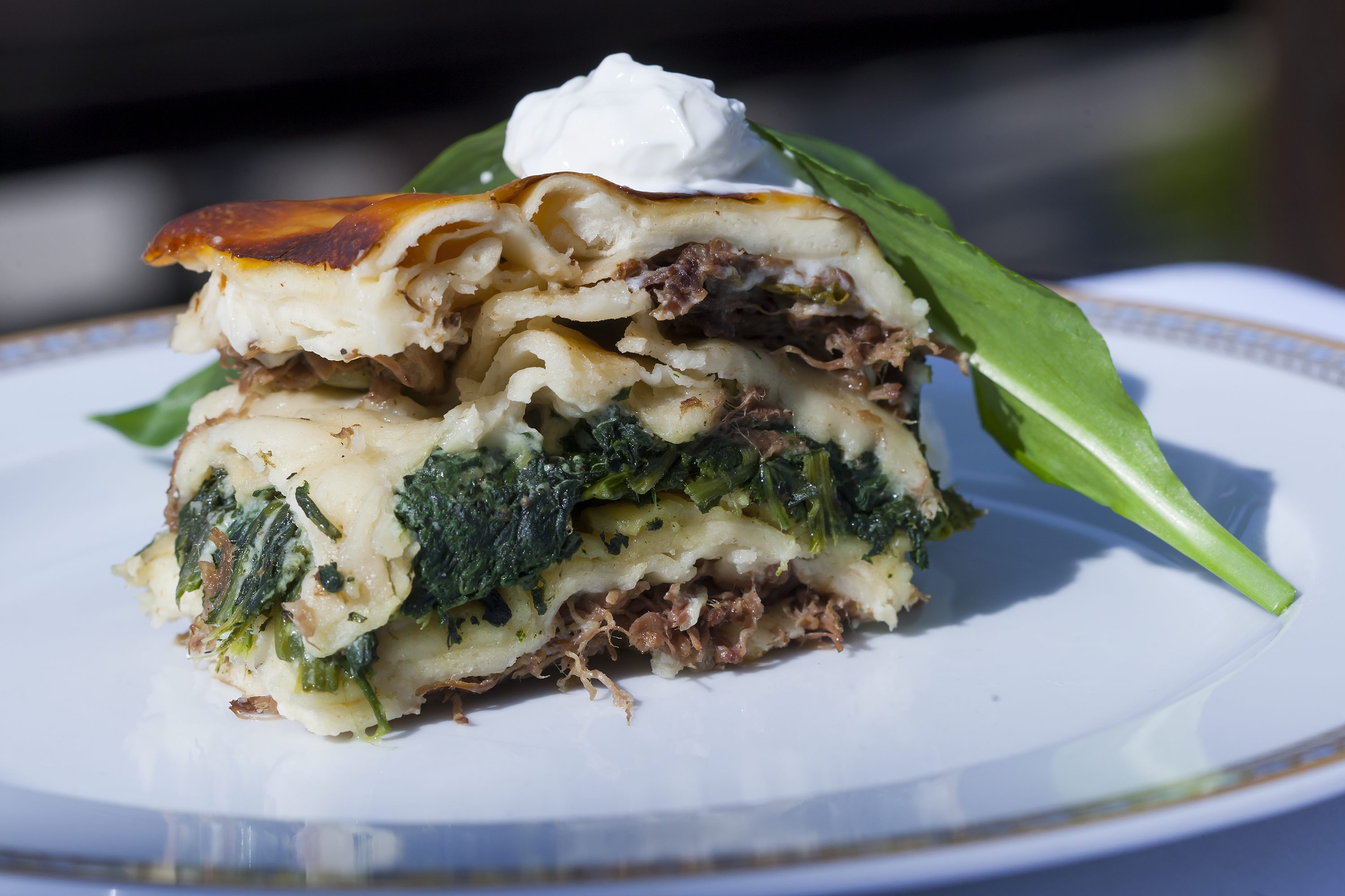 Gibanica z mlincima, mišancijom i goveđim repom i vratom