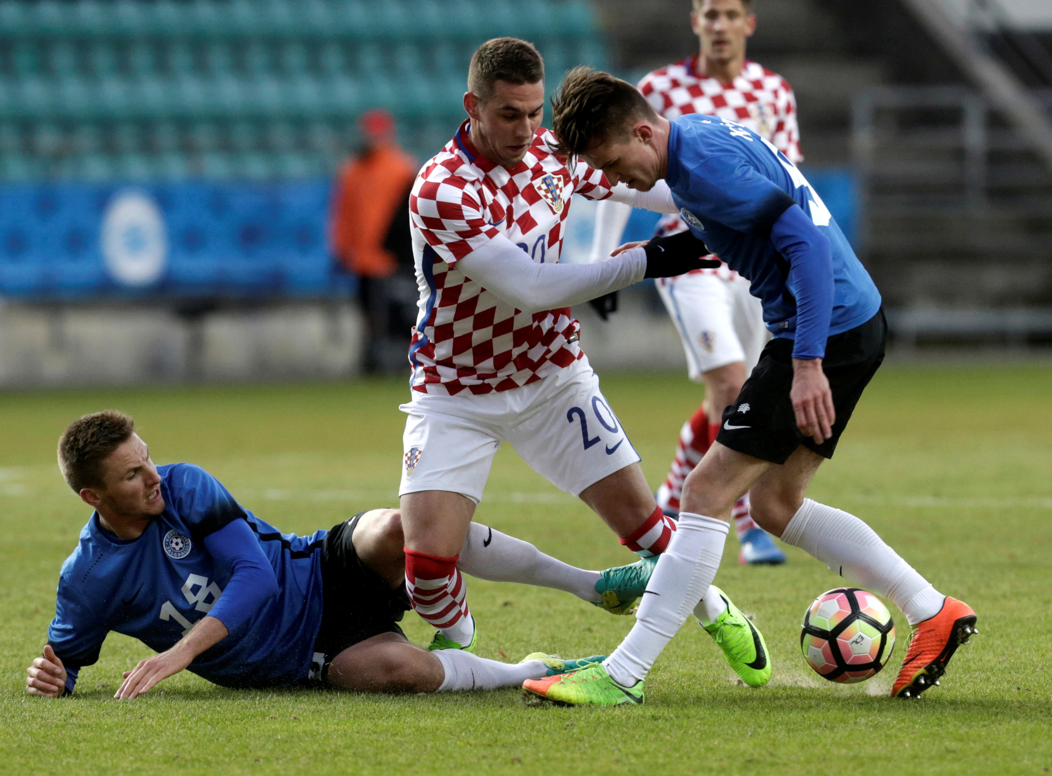 2017-03-28T170551Z_183525581_RC151E47B220_RTRMADP_3_SOCCER-FRIENDLY-EST-CRO