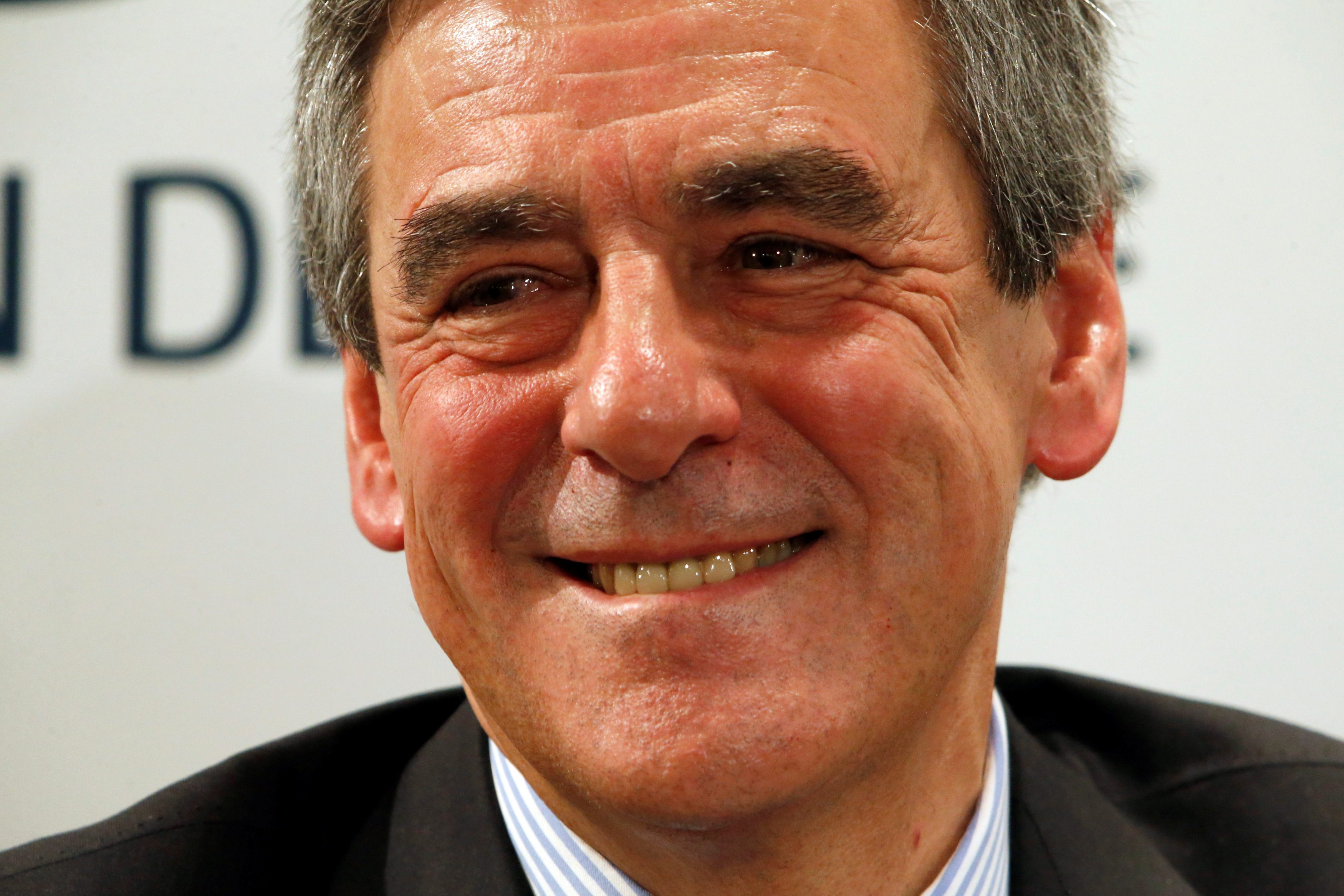 2017-03-06T122036Z_1876721268_RC1700726ED0_RTRMADP_3_FRANCE-ELECTION-FILLON