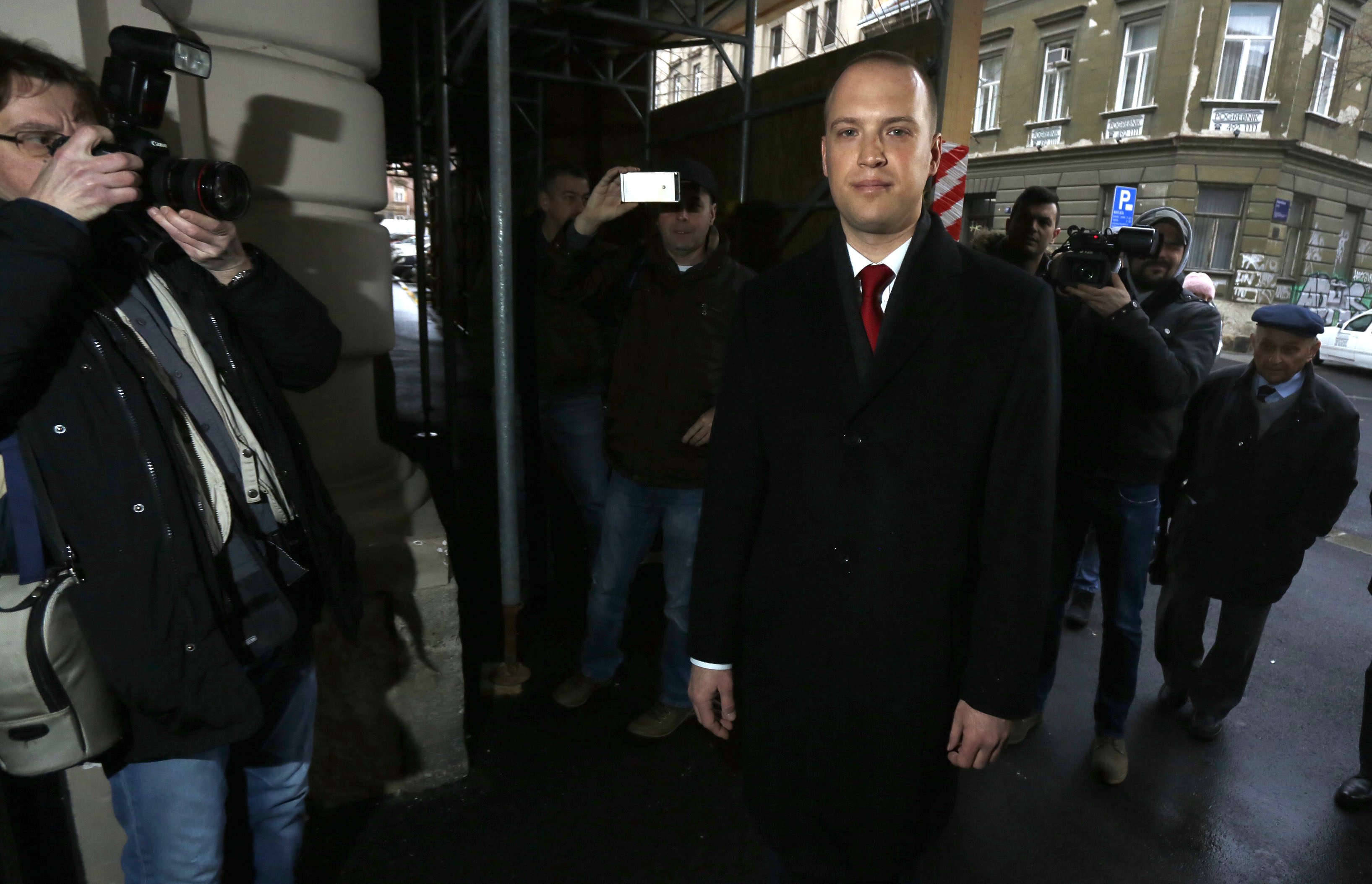 saucha_goldstein4-060217