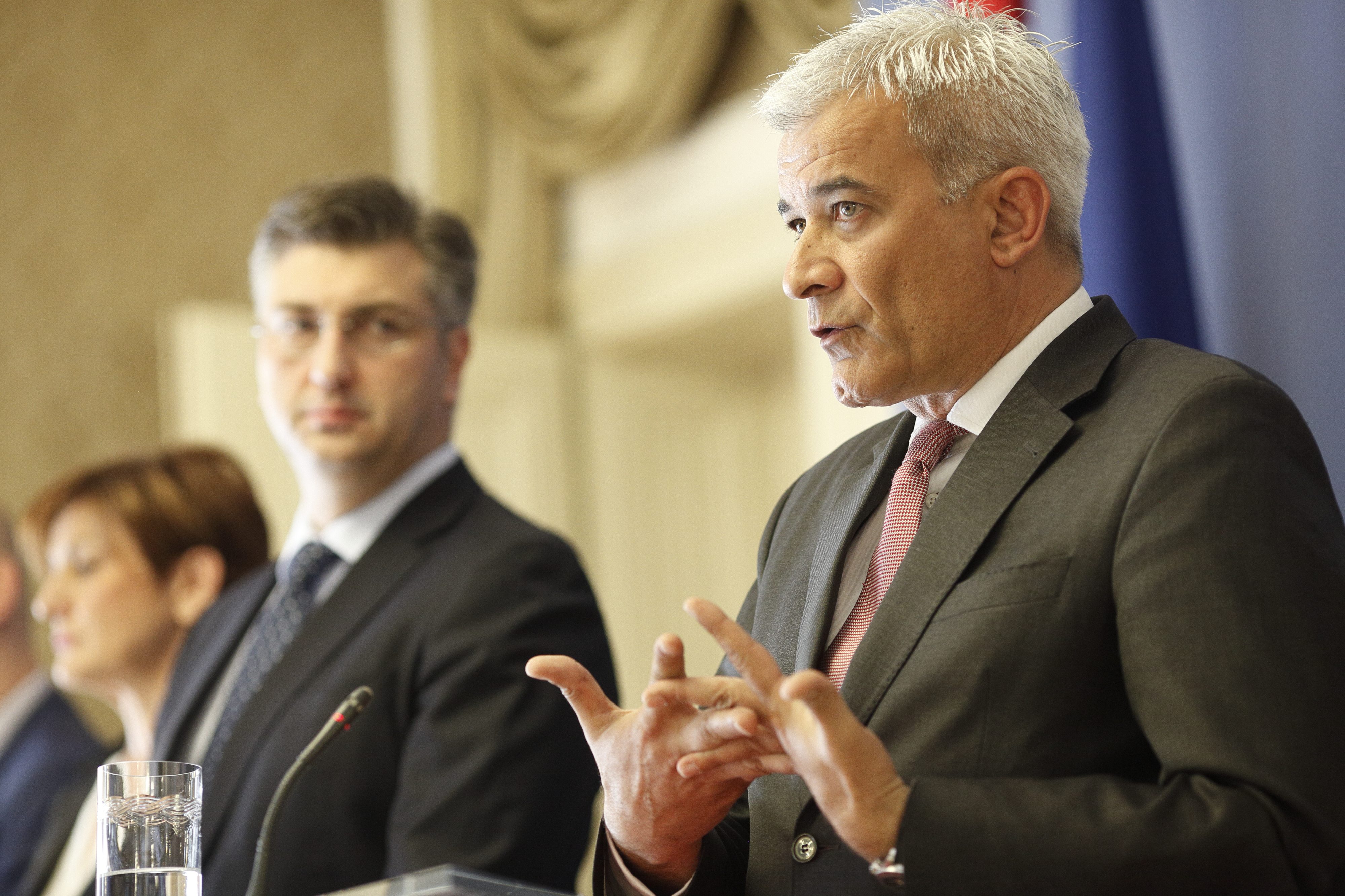 ramljak_vlada20-100417