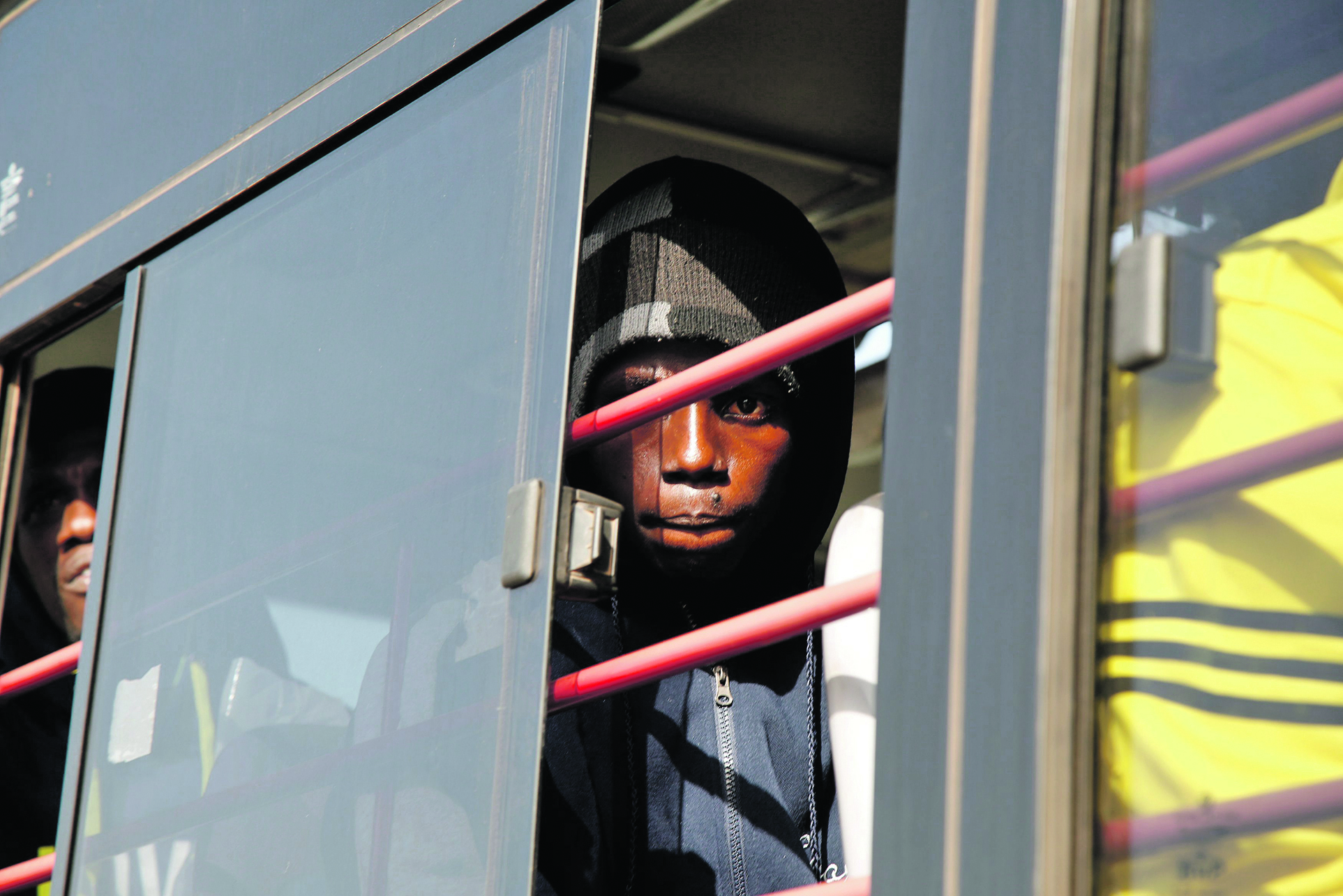 2017-04-05T072917Z_1638378854_RC1D5F6A6810_RTRMADP_3_GAMBIA-MIGRANTS