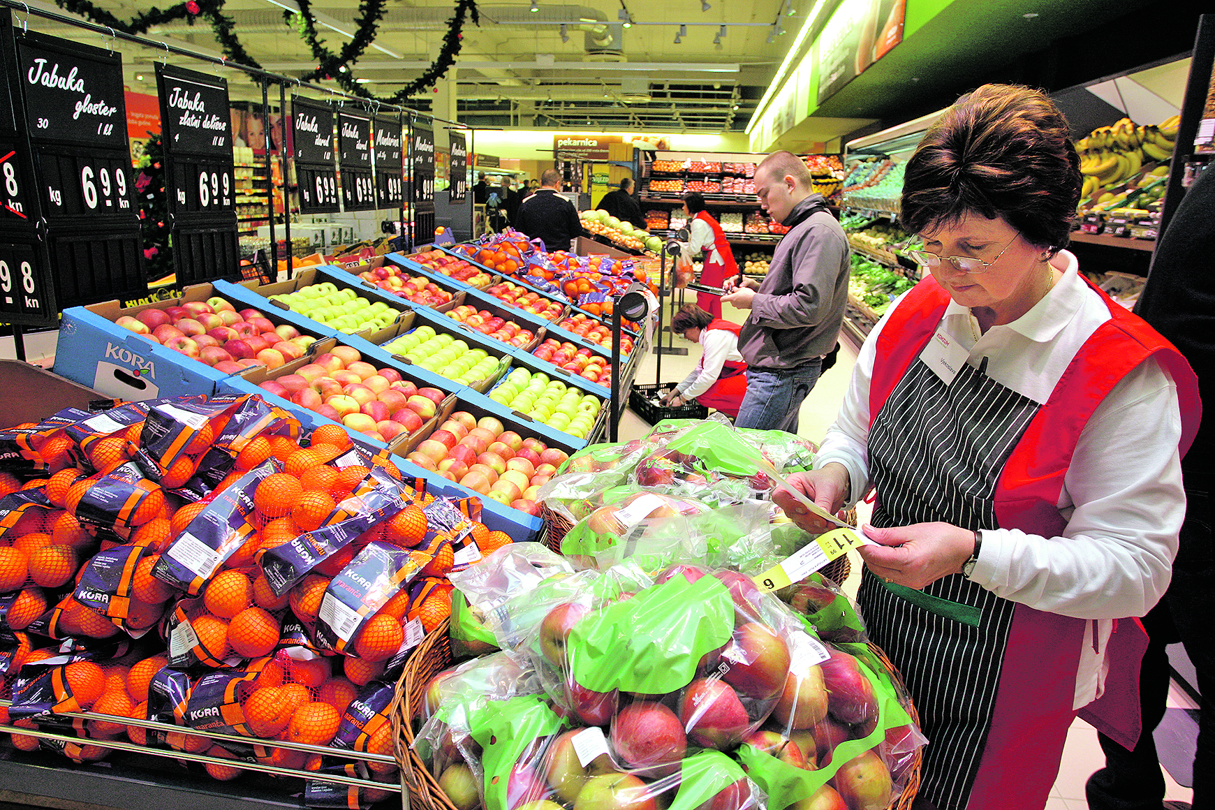 118133-151487-konzum_ivanec7-031209