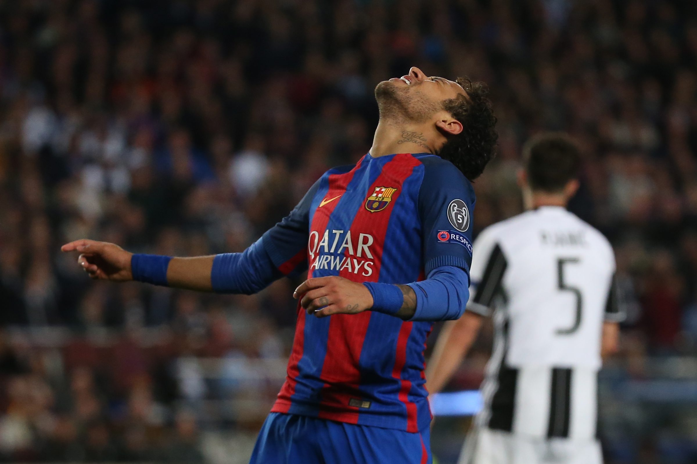 2017-04-19T195448Z_135633288_MT1ACI14781319_RTRMADP_3_SOCCER-CHAMPIONS-FCB-JUV