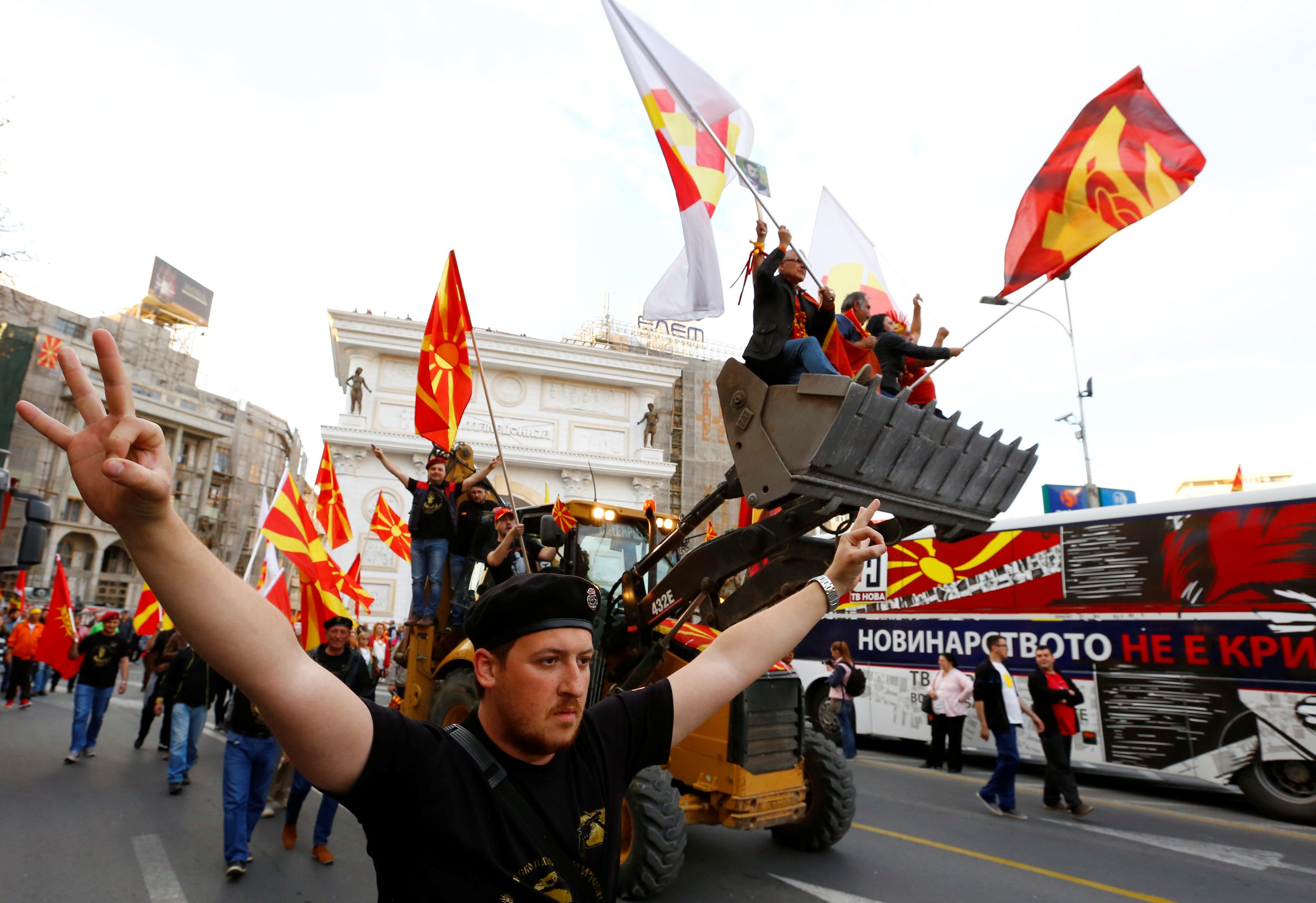 2017-03-30T173931Z_1631969728_RC1C6D1D6540_RTRMADP_3_MACEDONIA-POLITICS