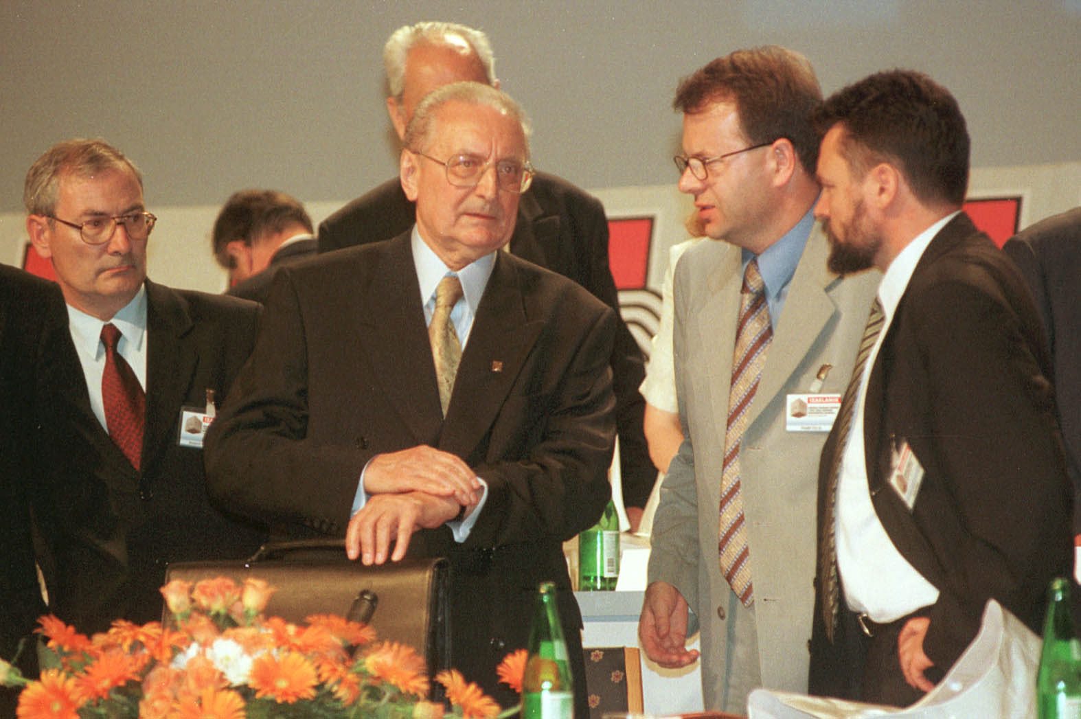 S lijeva na desno: Ivica Kostović, Franjo Tuđman, Ivić Pašalić i Drago Krpina