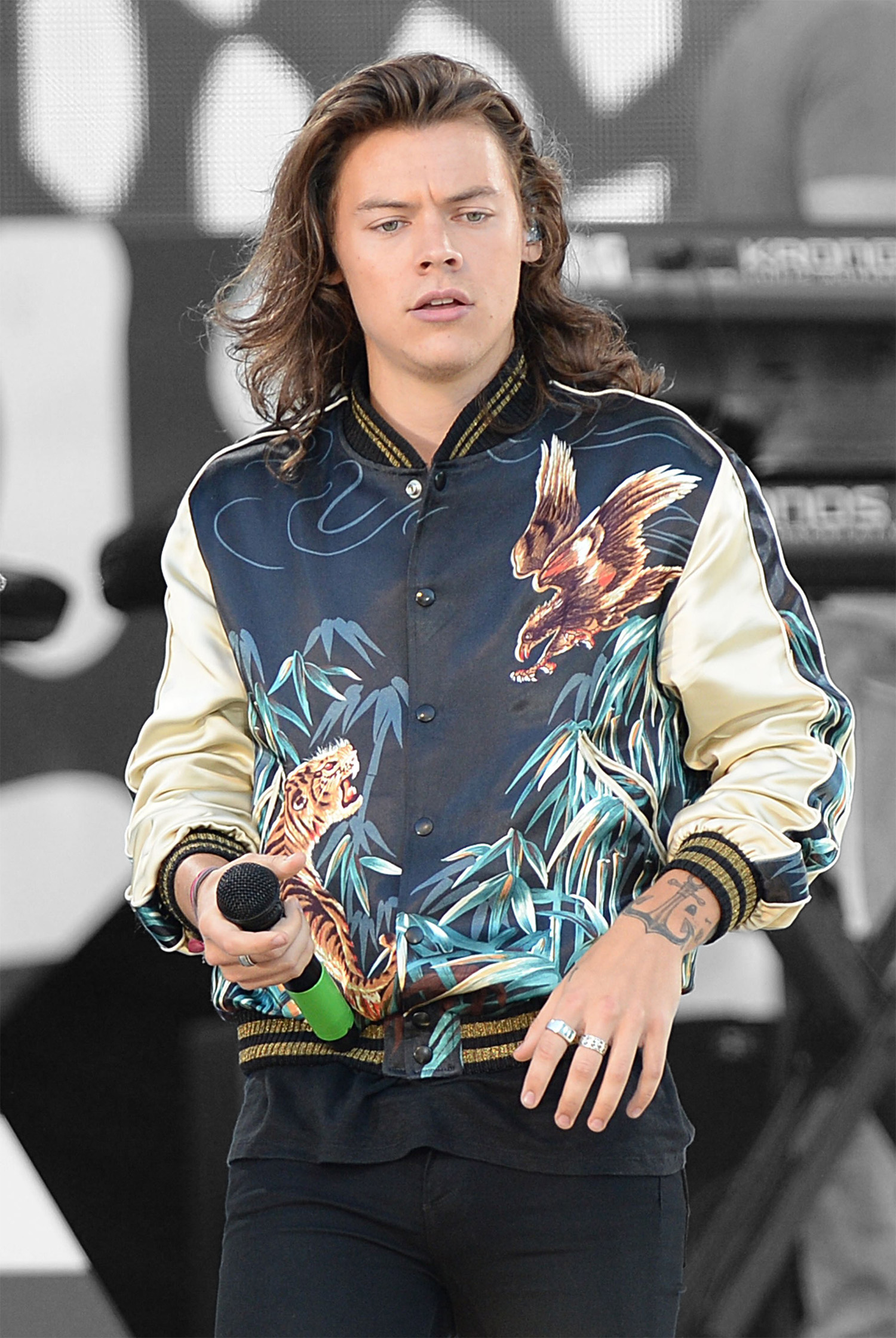 harry styles_cover_everett_1504G01_KH140_H