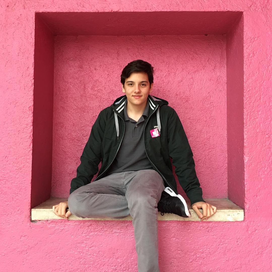 15803104_563358973868157_3312160783038676992_n