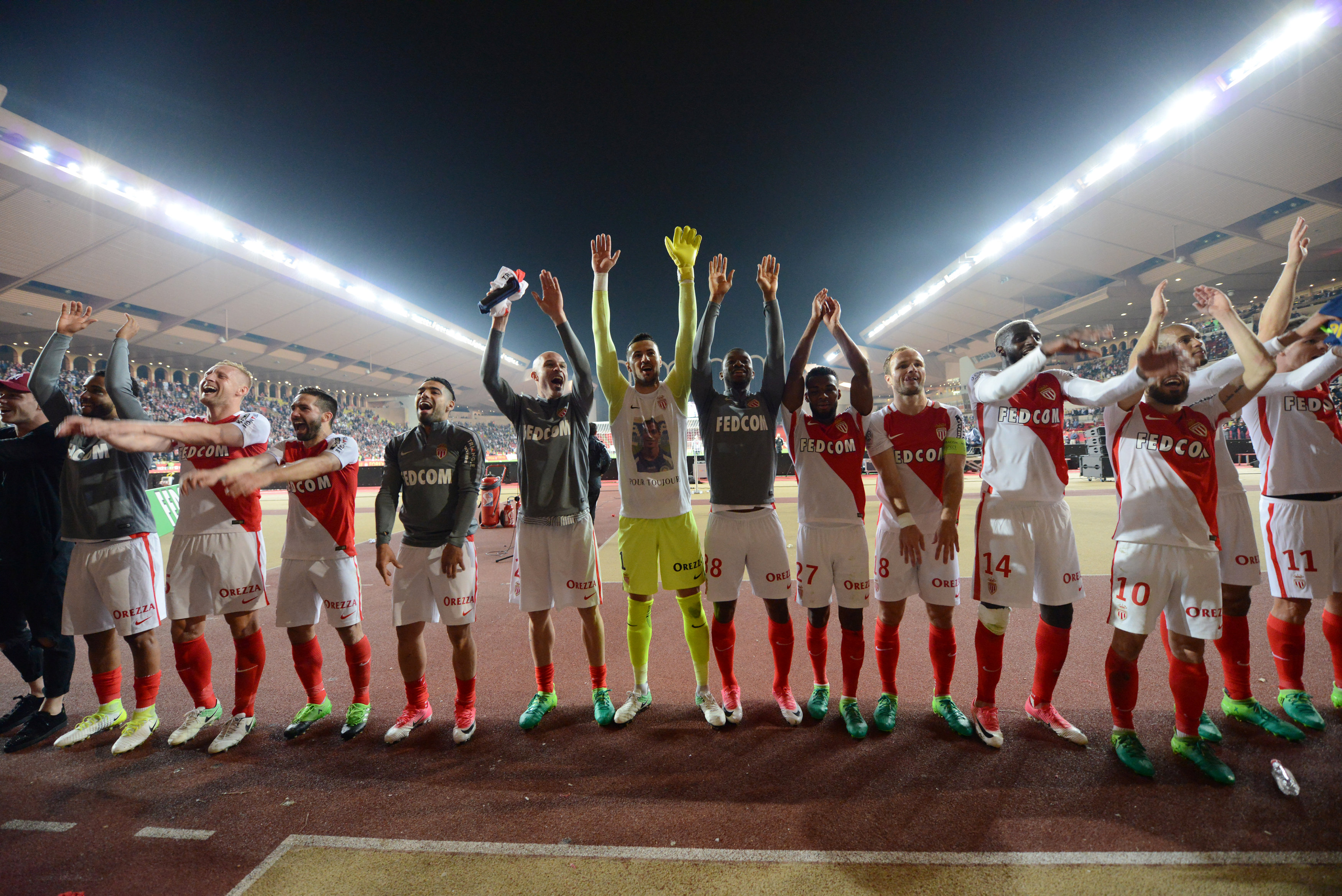 2017-05-14T210146Z_1689379608_RC17A69F45F0_RTRMADP_3_SOCCER-FRANCE-AMO-LIL