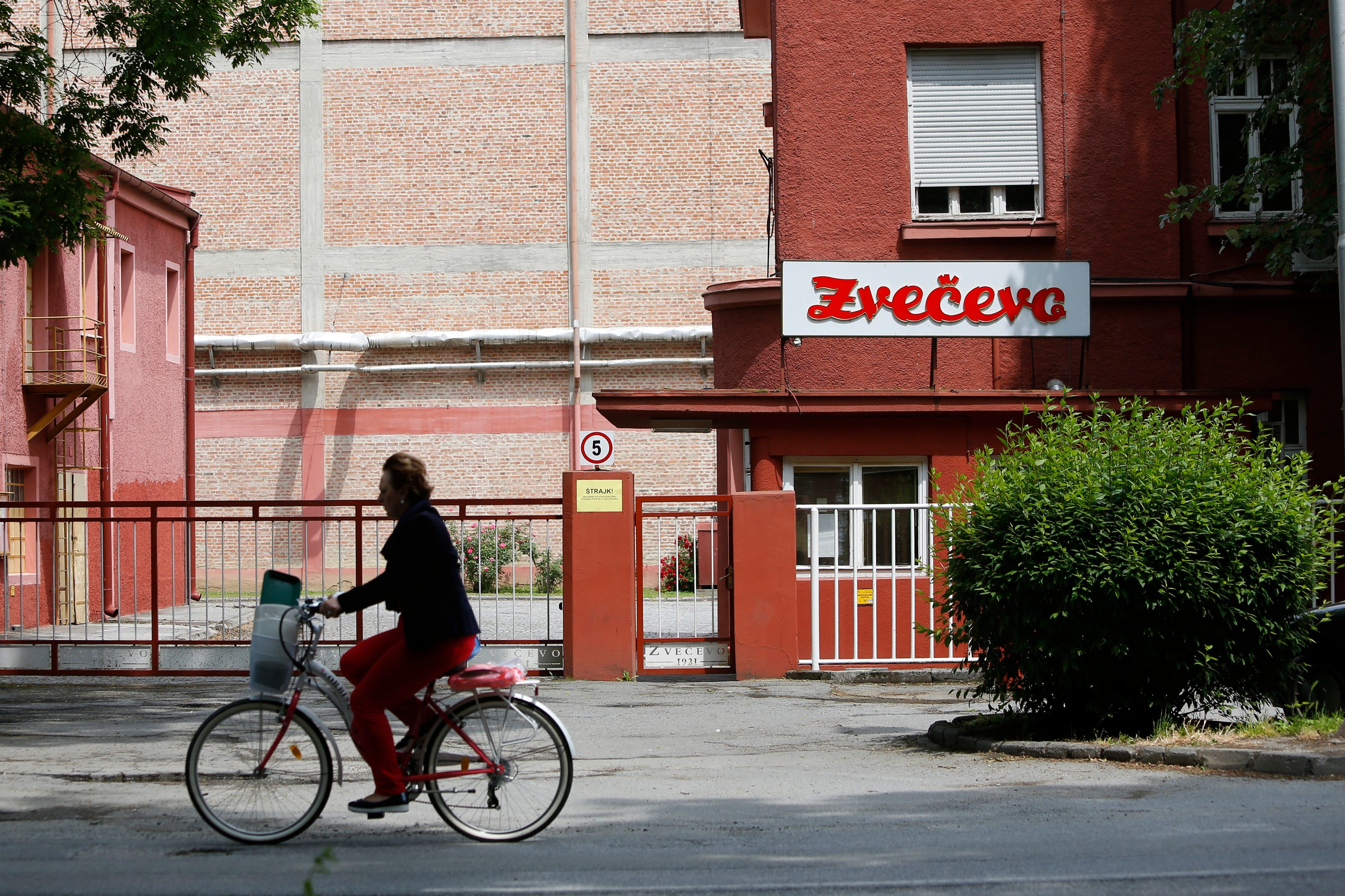 zvecevo_strajk1-150517