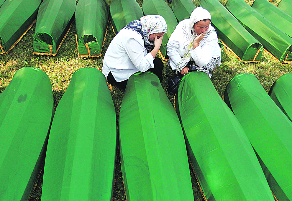 123929-158885-srebrenica4-110713